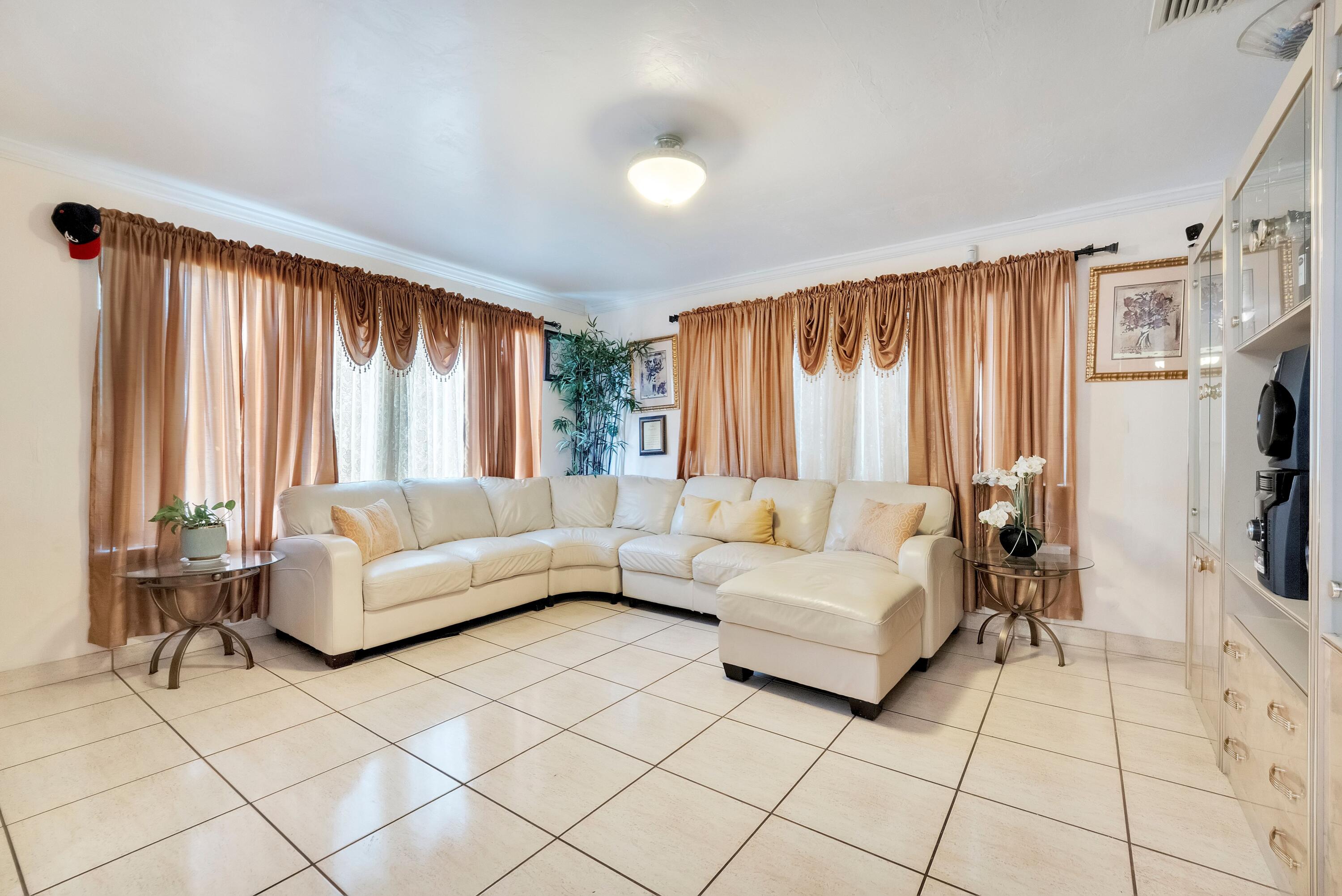 745 NW 46th Street