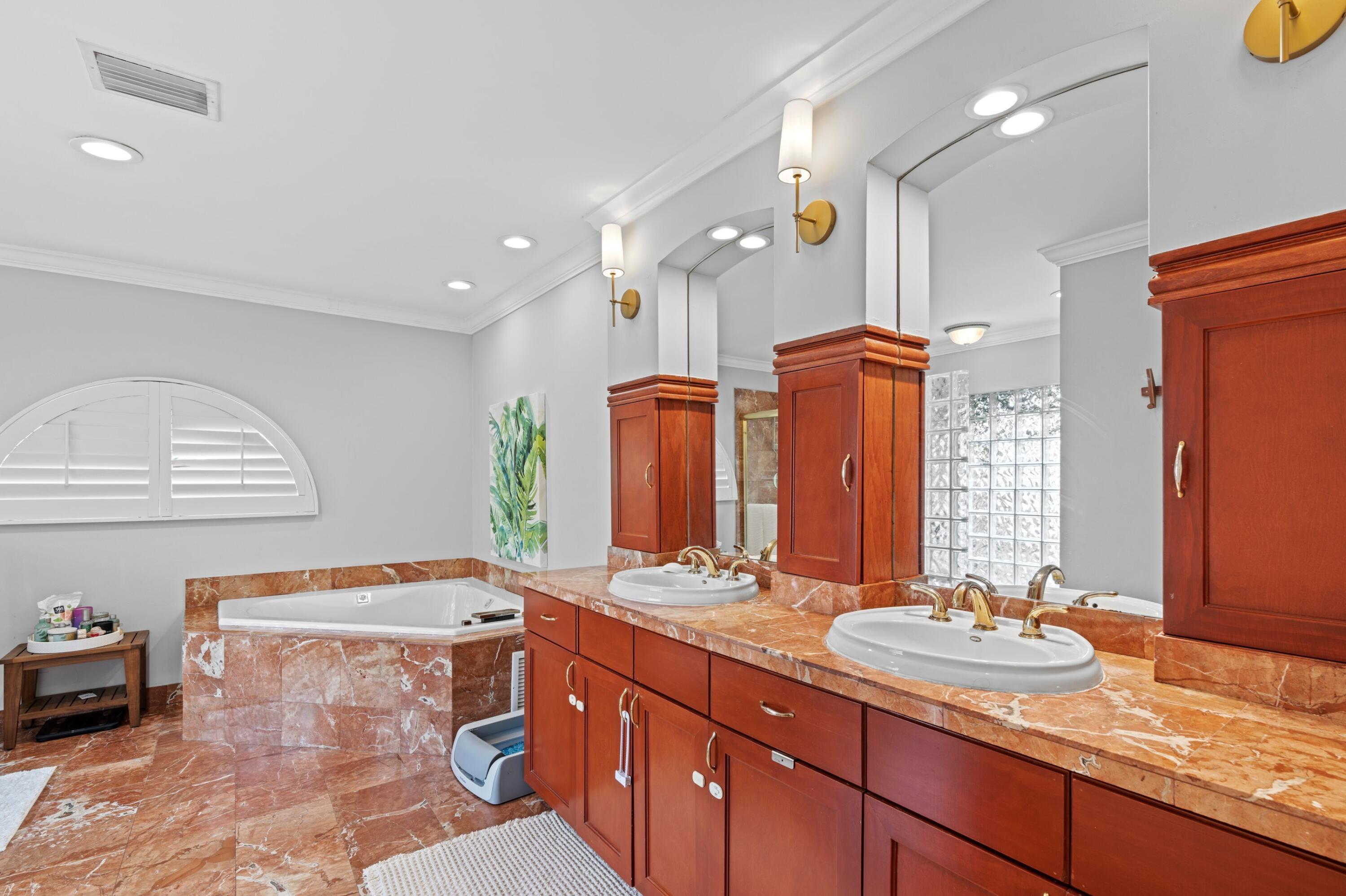 CONFERENCE LAKE ESTATES - Residential