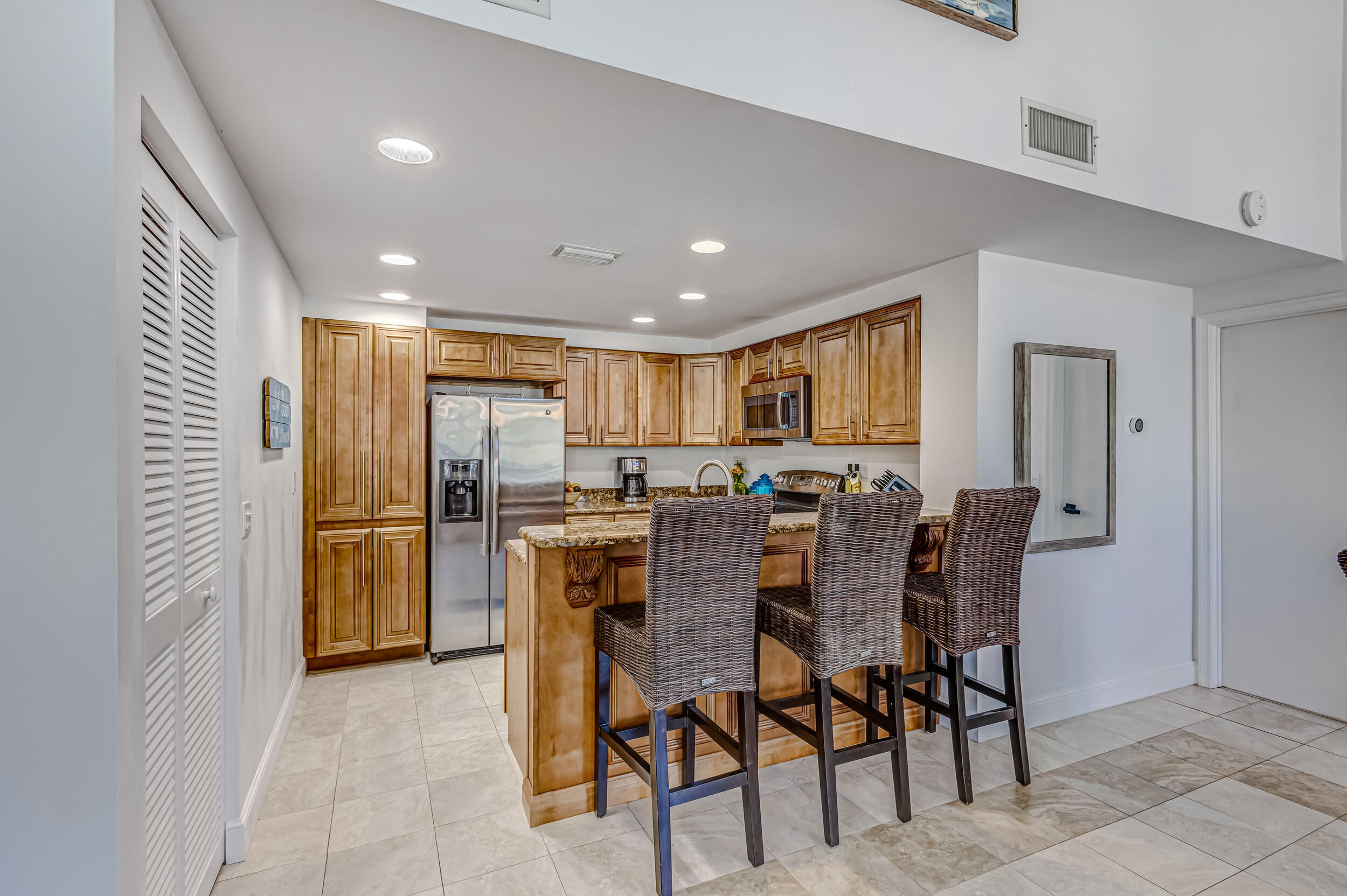 SEA COLONY CONDO - Residential Lease