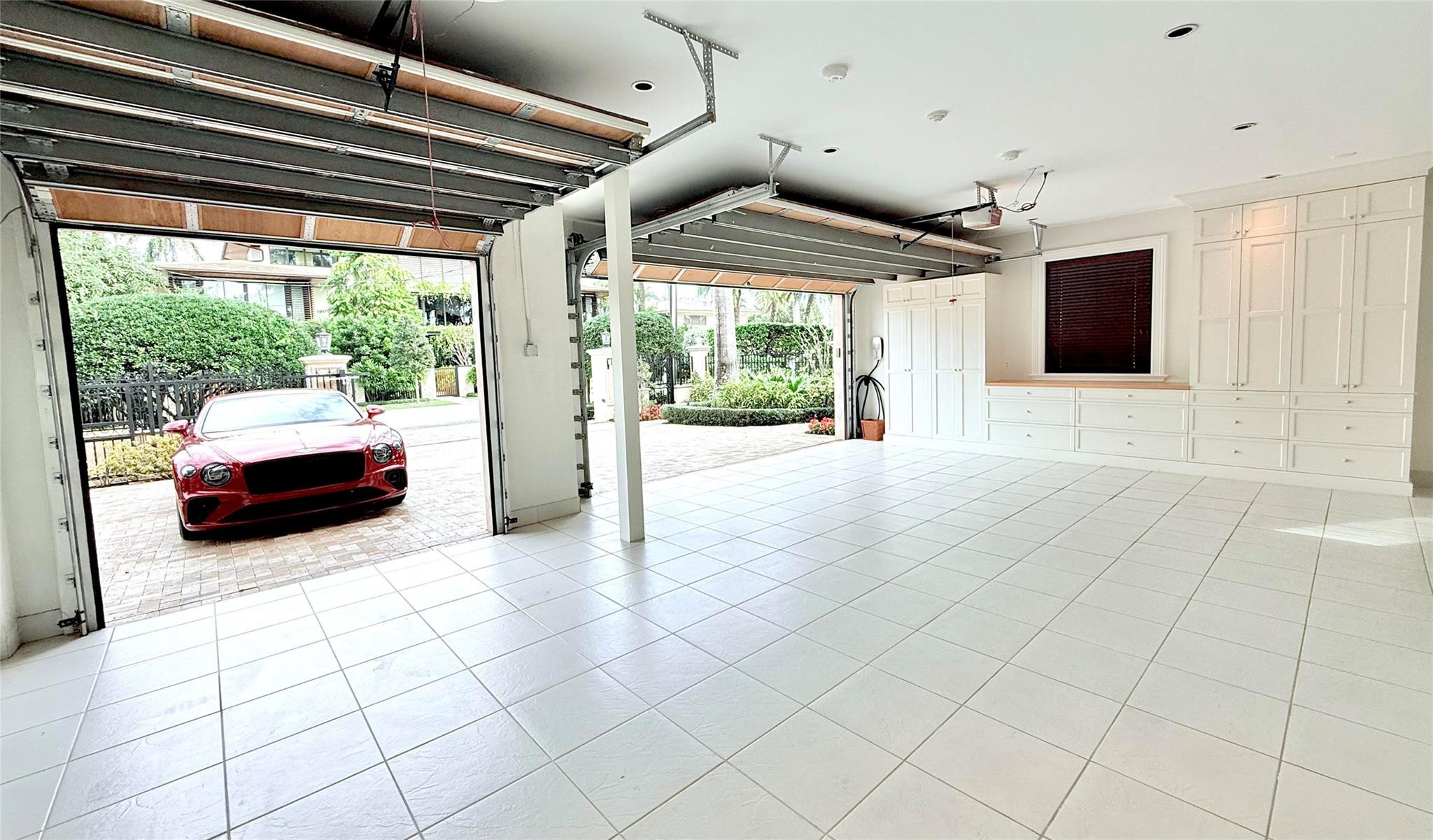 DEL LAGO ISLE - Residential