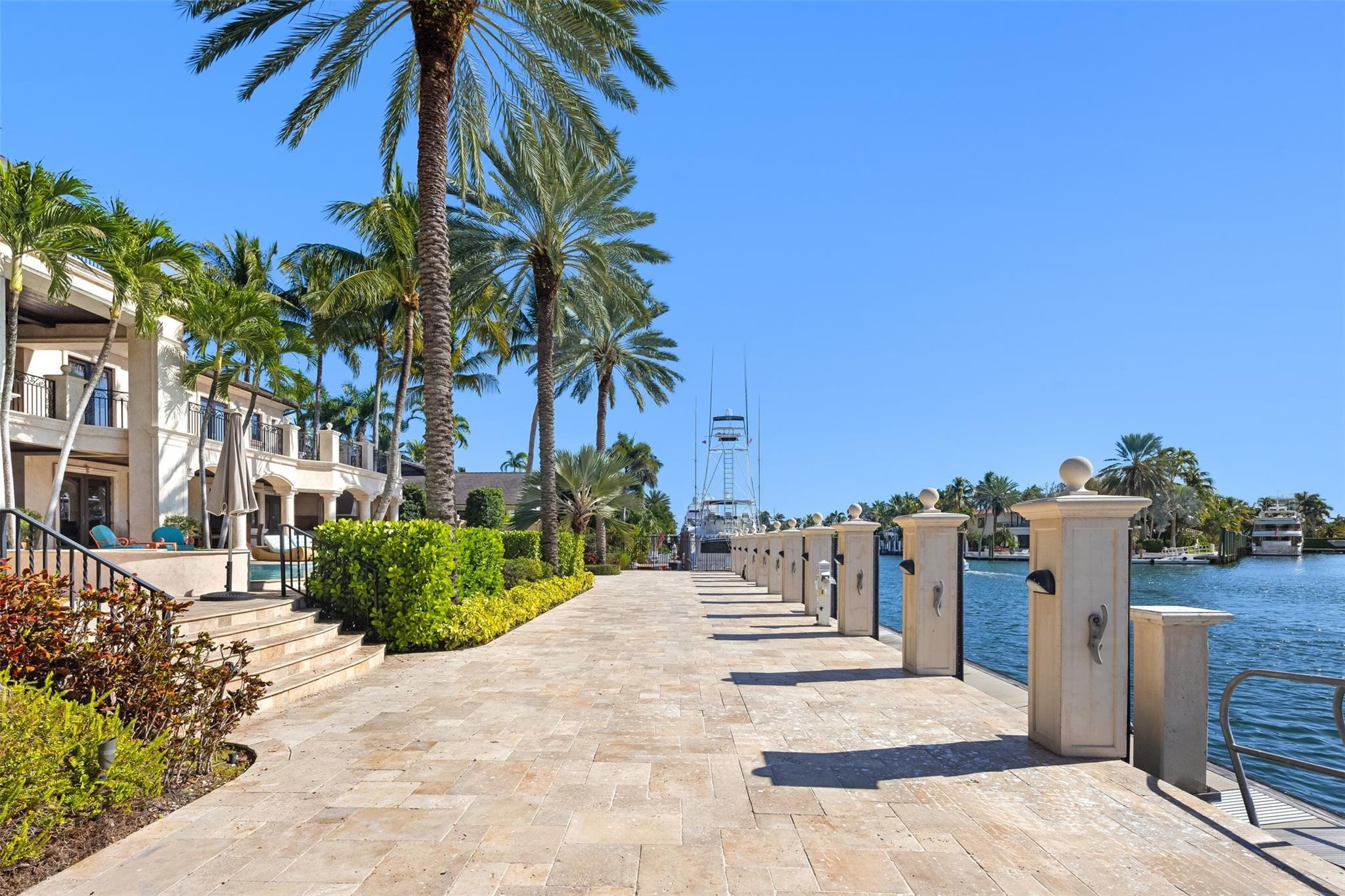 DEL LAGO ISLE - Residential