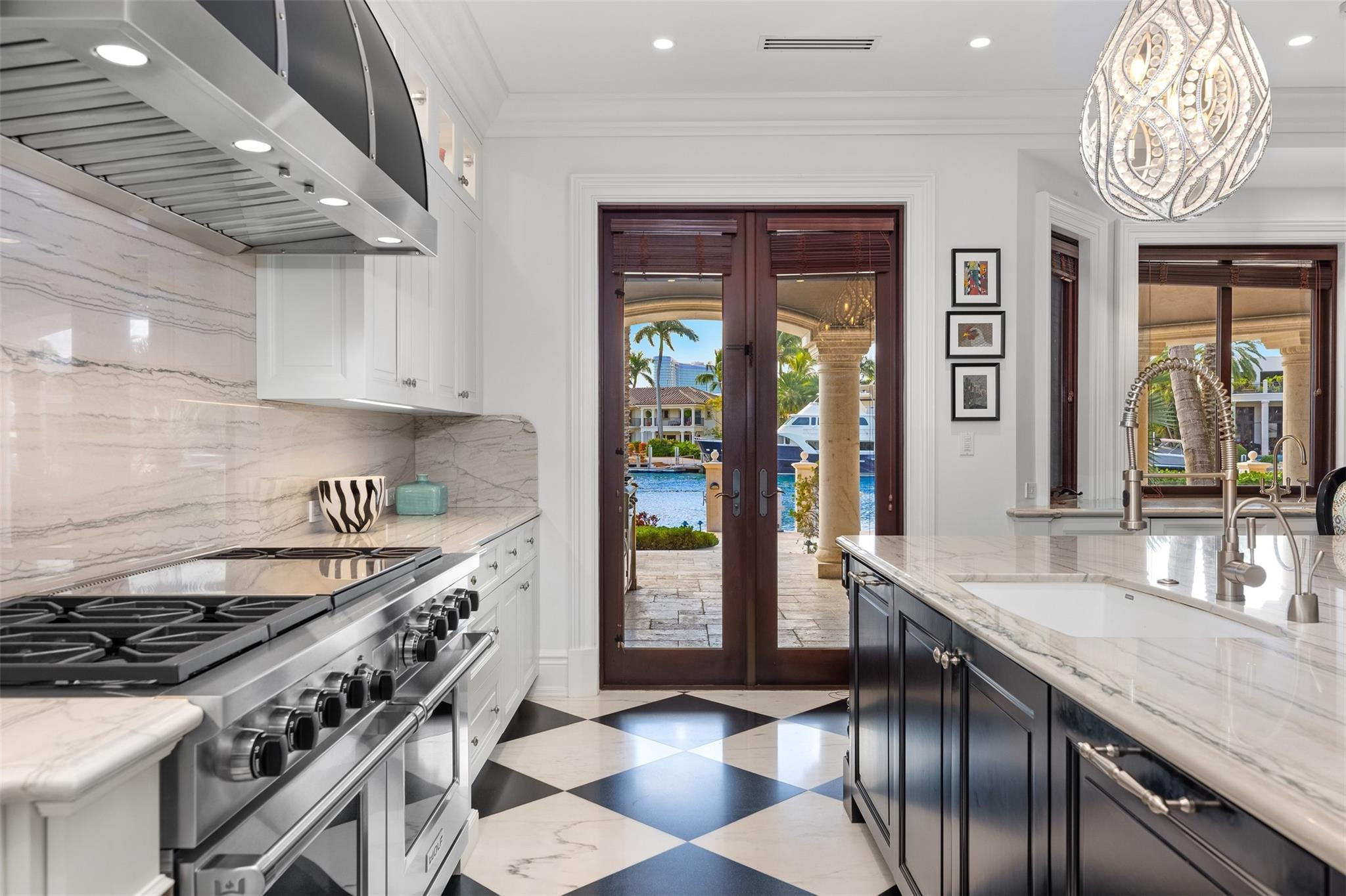 DEL LAGO ISLE - Residential