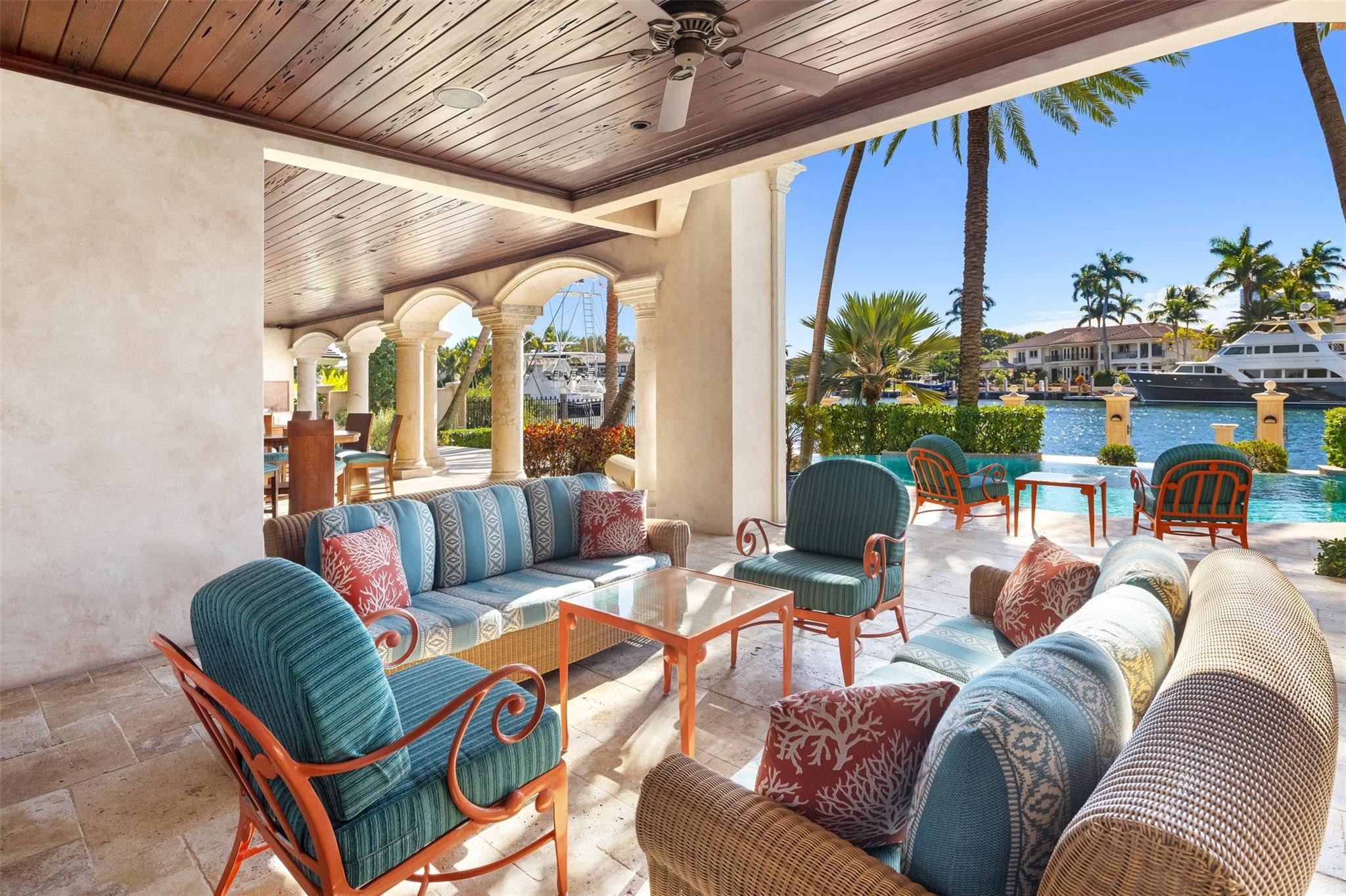 DEL LAGO ISLE - Residential