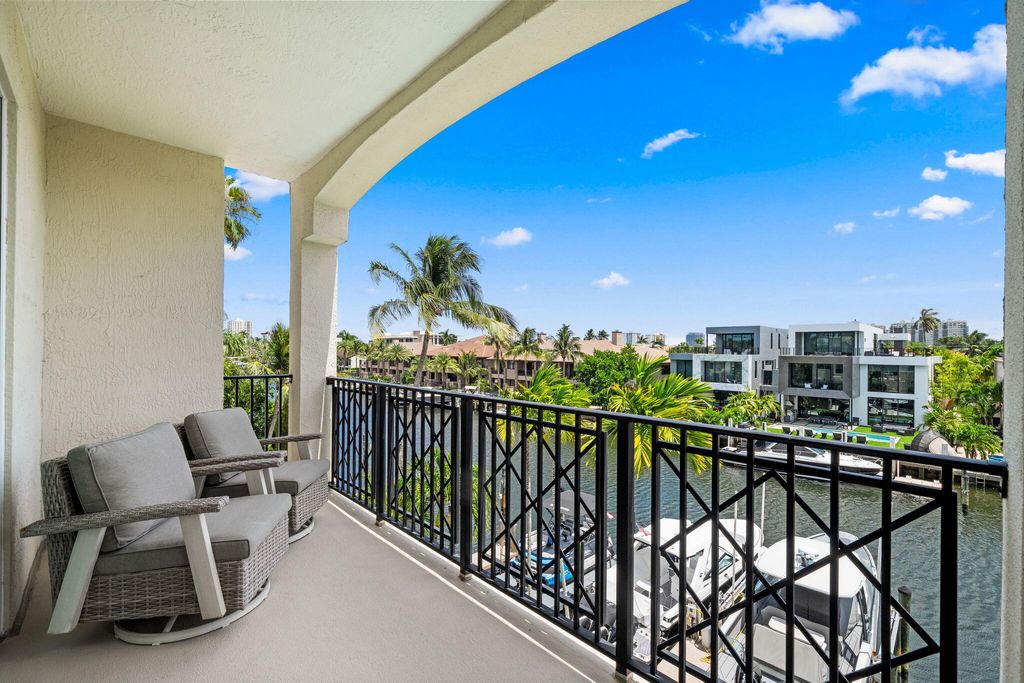 Photo of 2720 NE 15th Street #303, Fort Lauderdale, FL 33304 (MLS # B26033383)