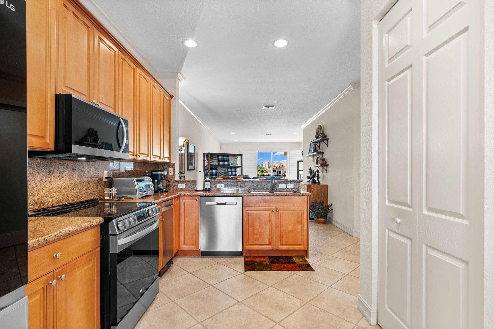 Rio Villas of Coral Ridge - Residential