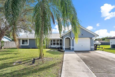 A home in Port St Lucie