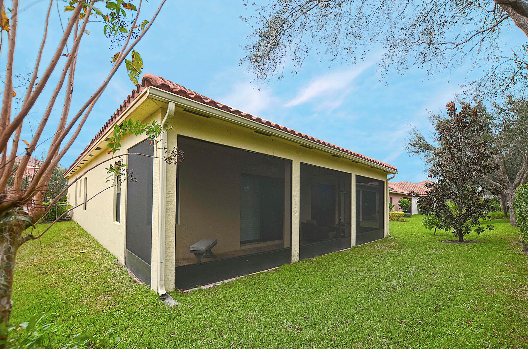 VEROLAGO PHASE 4 - Residential