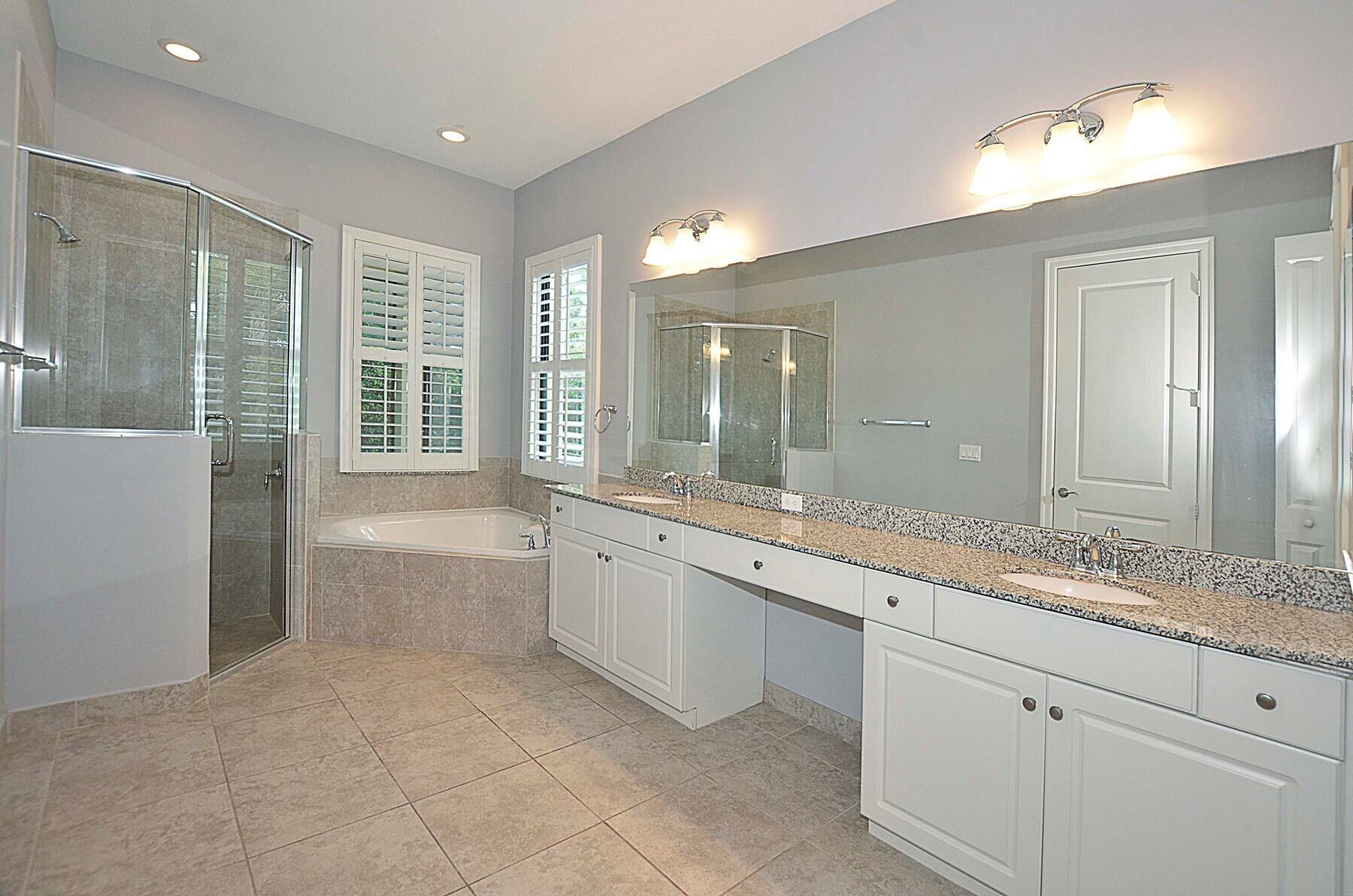 VEROLAGO PHASE 4 - Residential