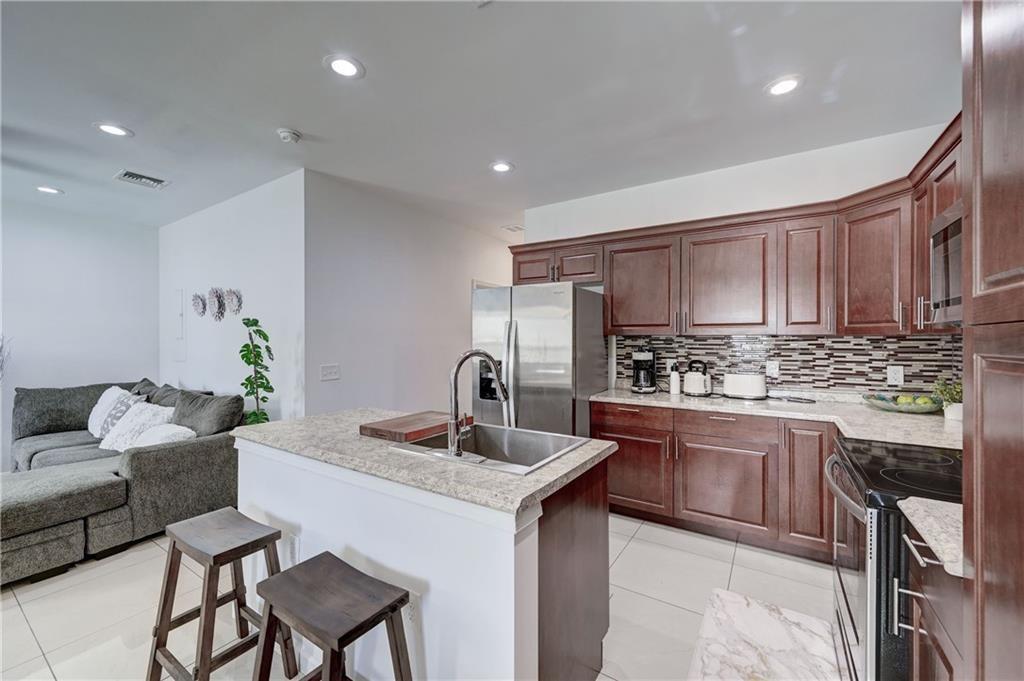 Knowles Court Add - Residential