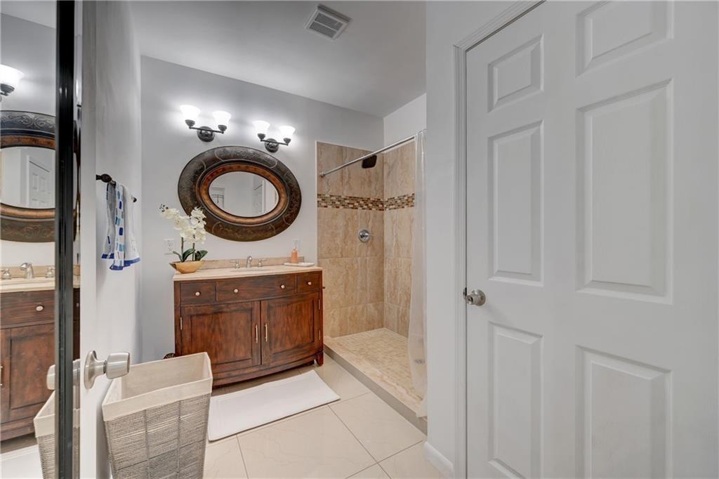 Knowles Court Add - Residential