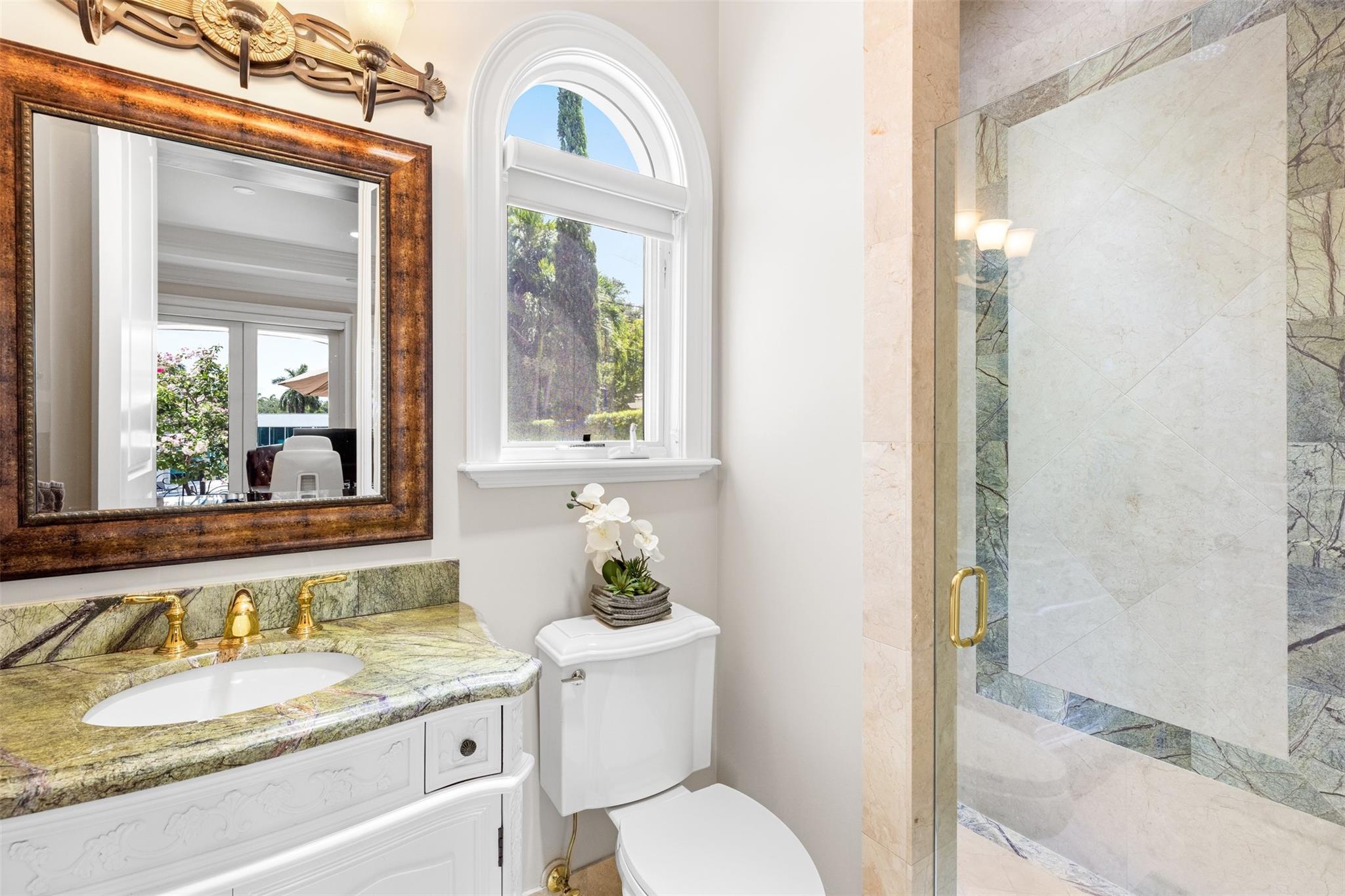 LAUDERDALE ISLE AMEN PLAT - Residential