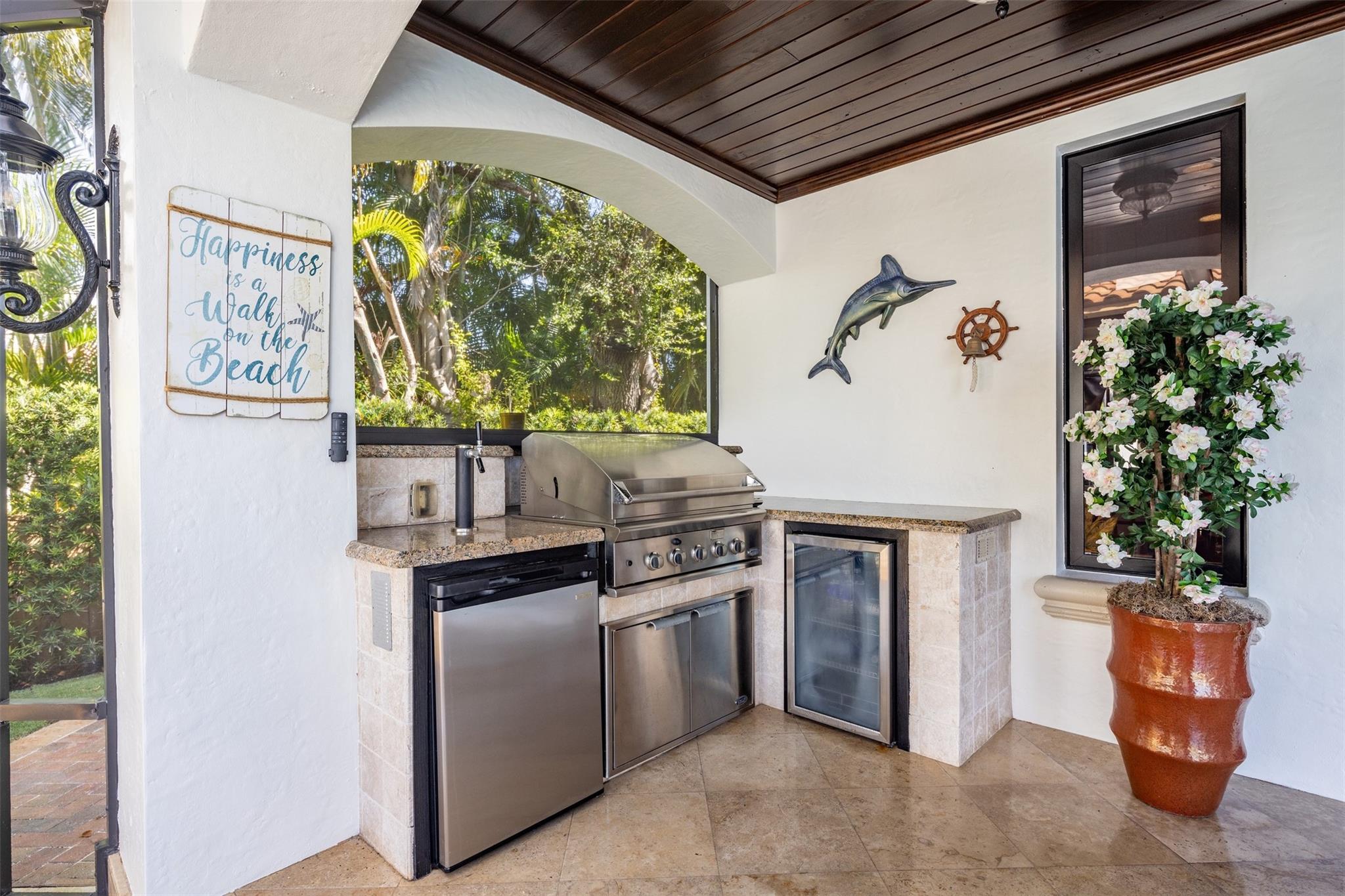 LAUDERDALE ISLE AMEN PLAT - Residential