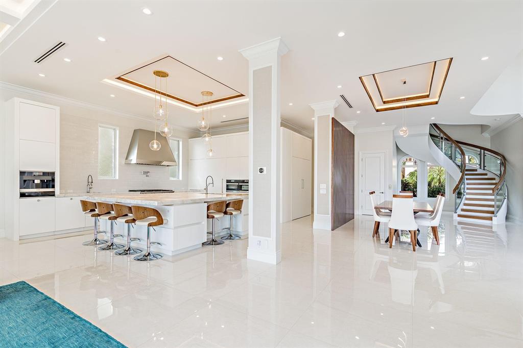 HARBOUR ISLES - Residential