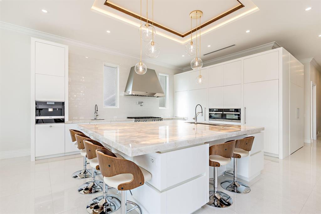 HARBOUR ISLES - Residential