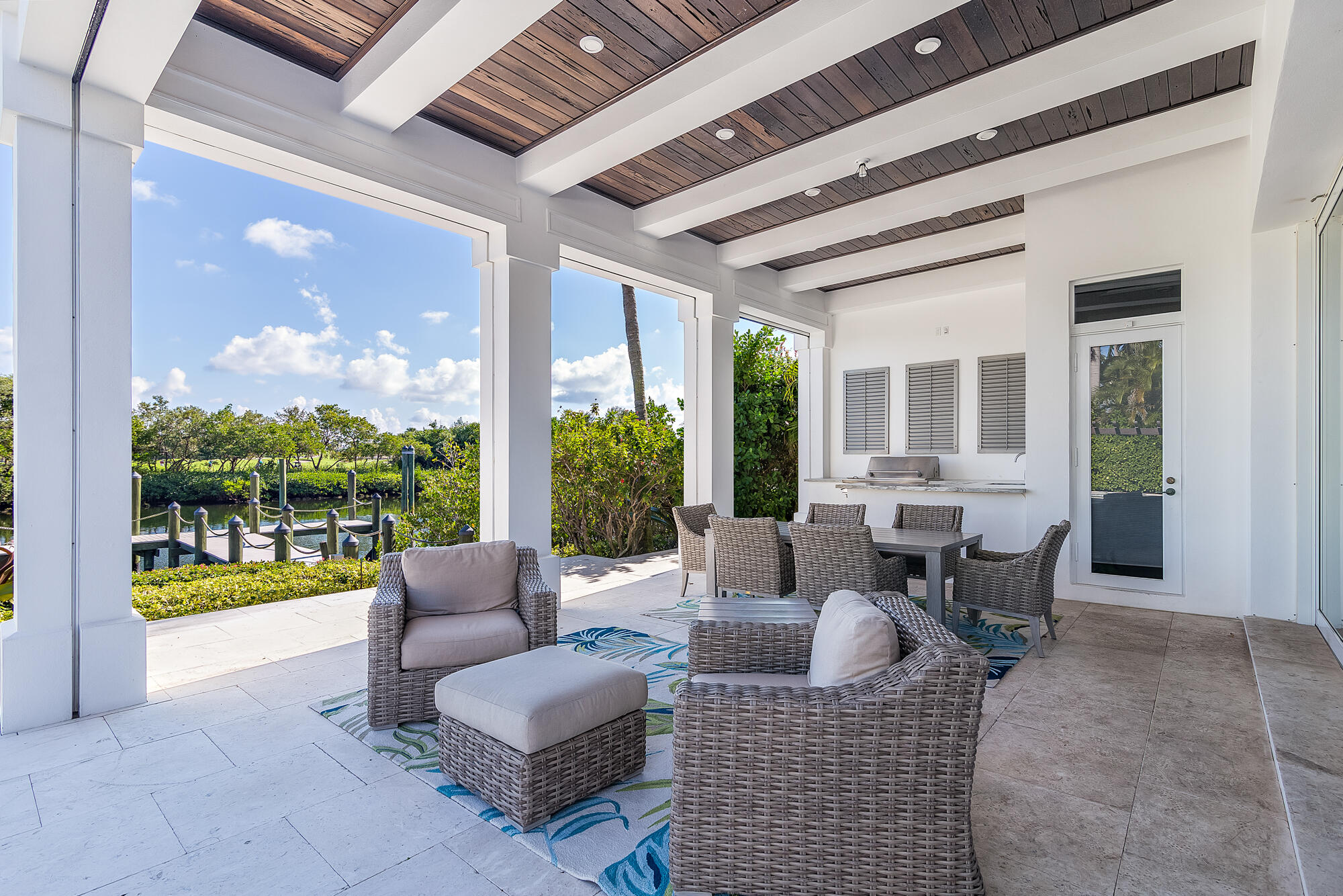 HARBOUR ISLES - Residential