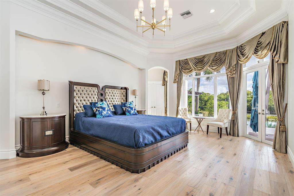 HARBOUR ISLES - Residential