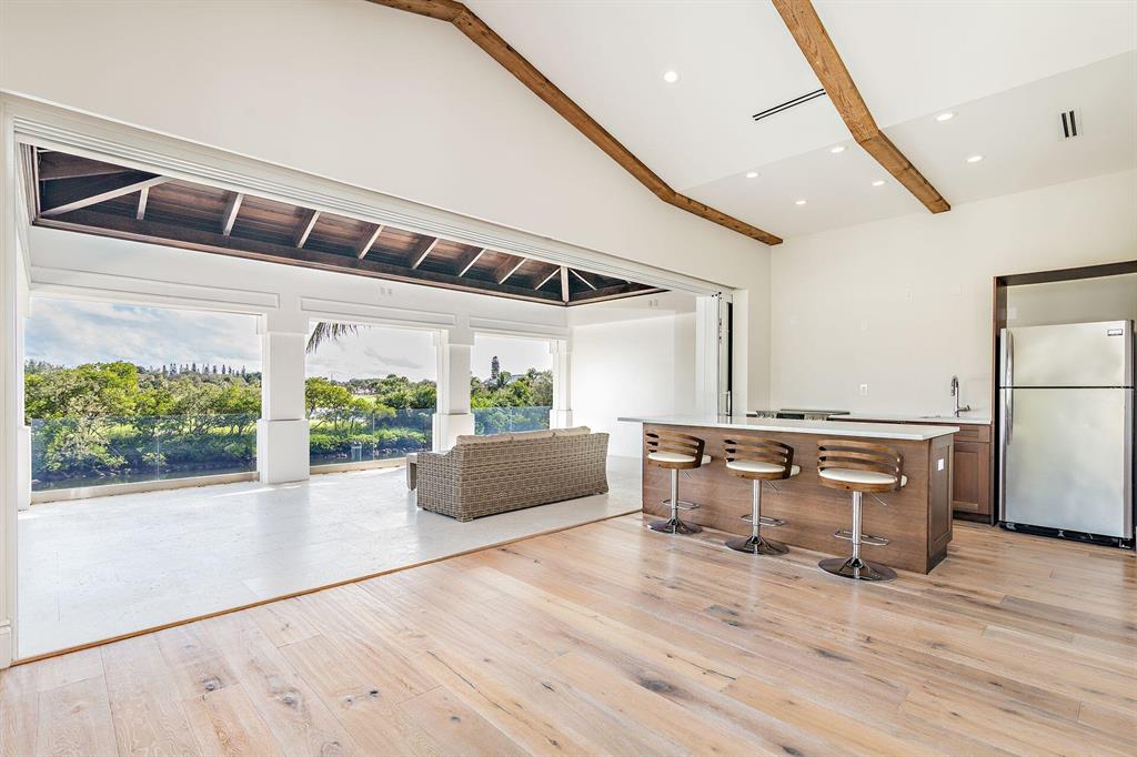 HARBOUR ISLES - Residential