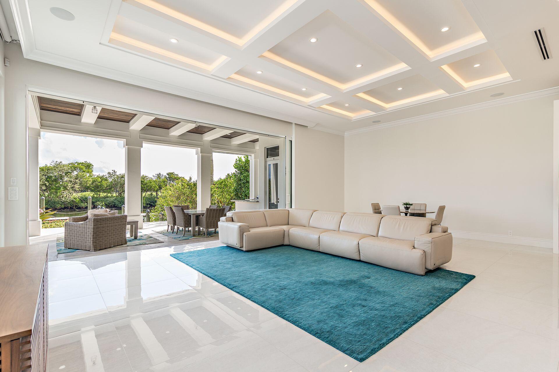 HARBOUR ISLES - Residential