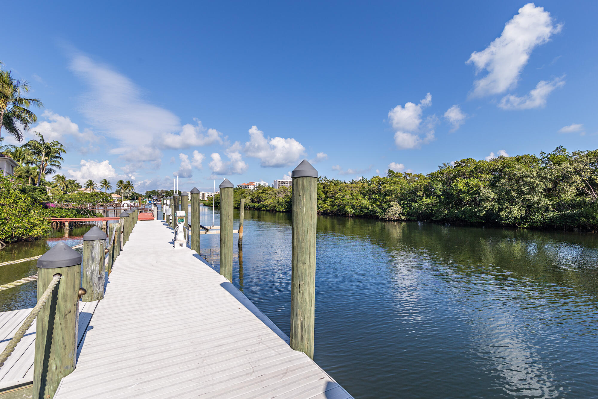 HARBOUR ISLES - Residential