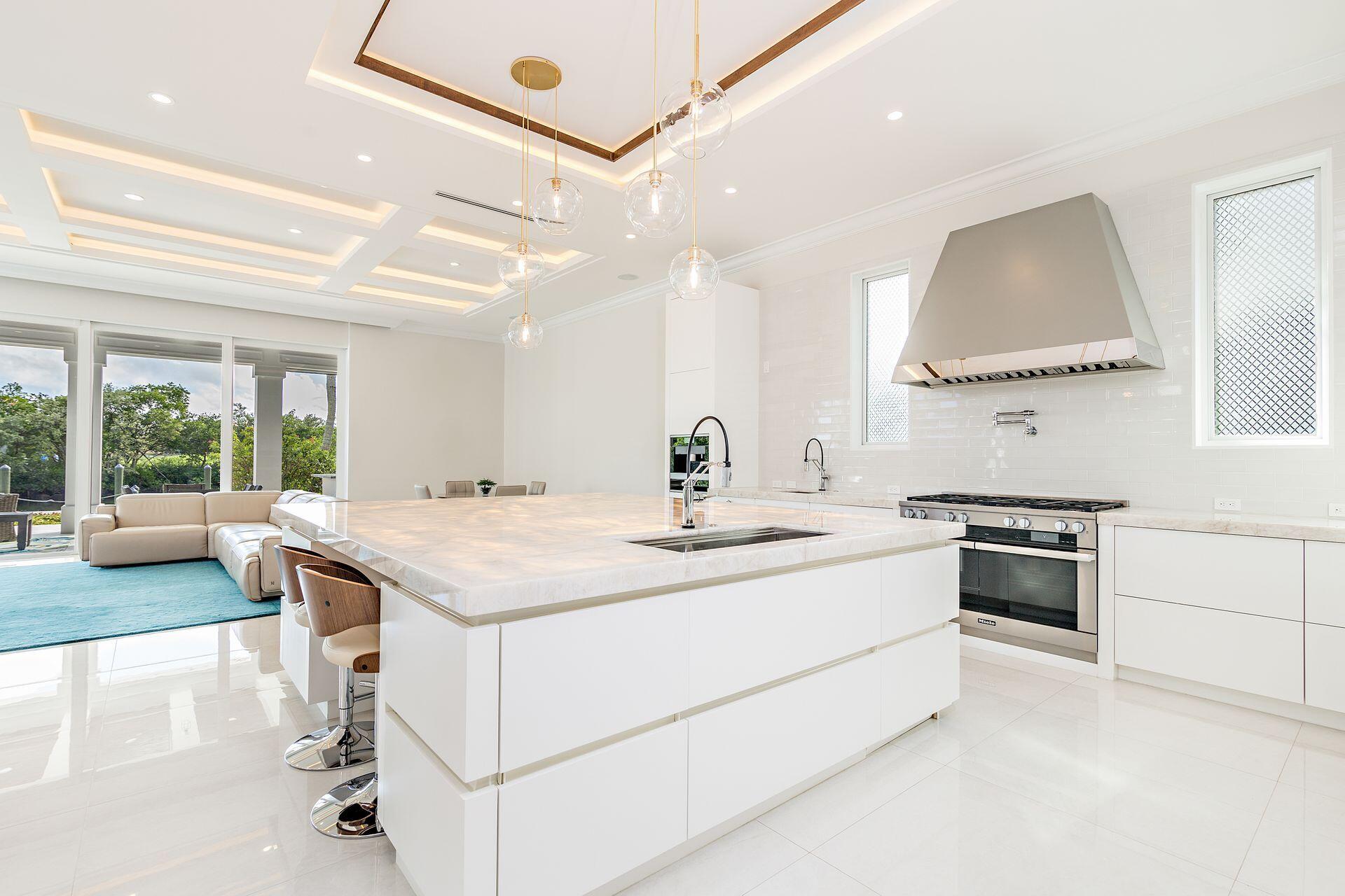 HARBOUR ISLES - Residential