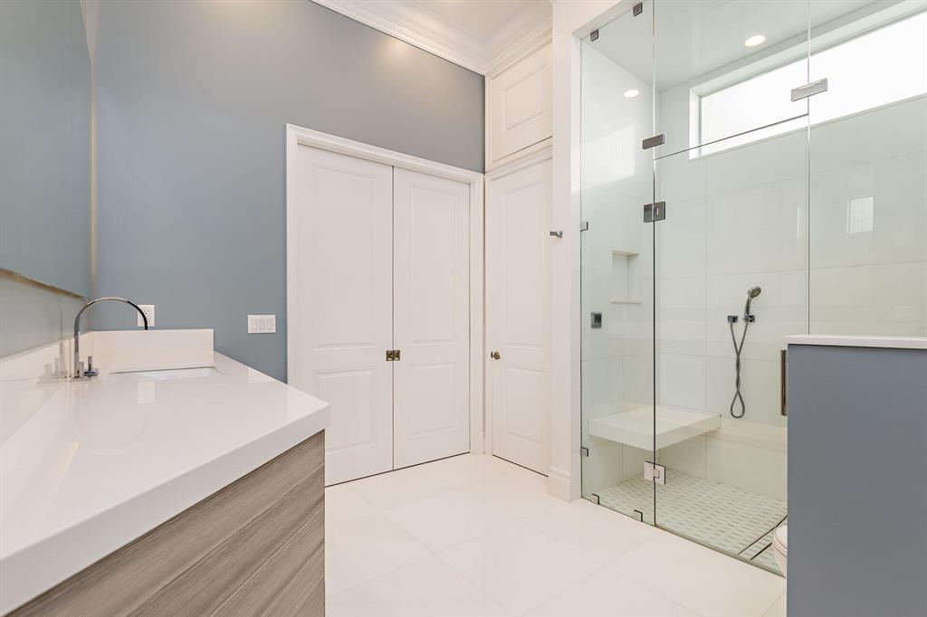 HARBOUR ISLES - Residential