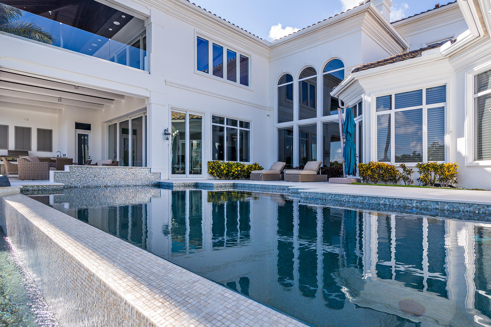 HARBOUR ISLES - Residential