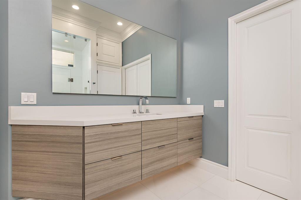 HARBOUR ISLES - Residential