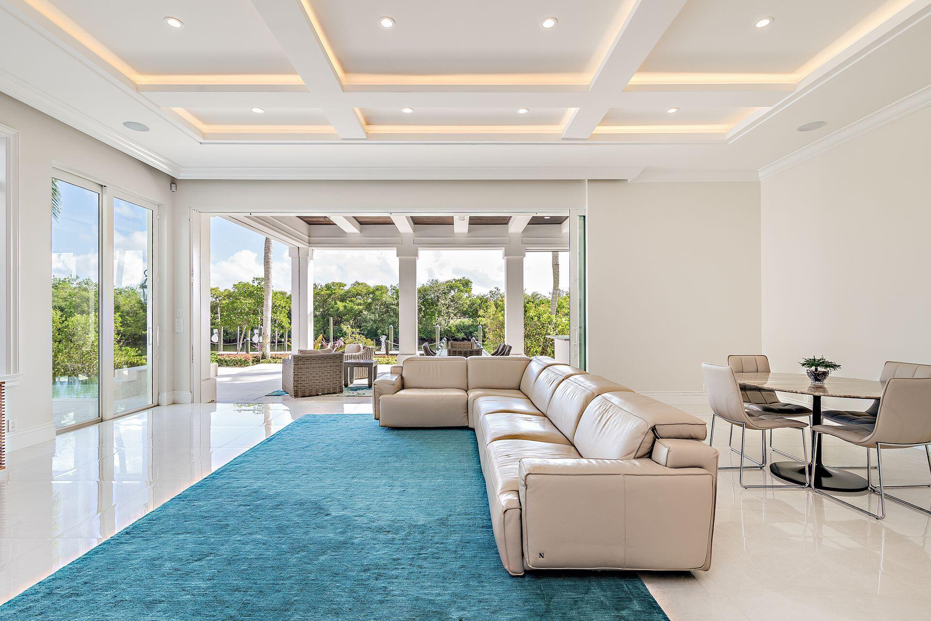 HARBOUR ISLES - Residential