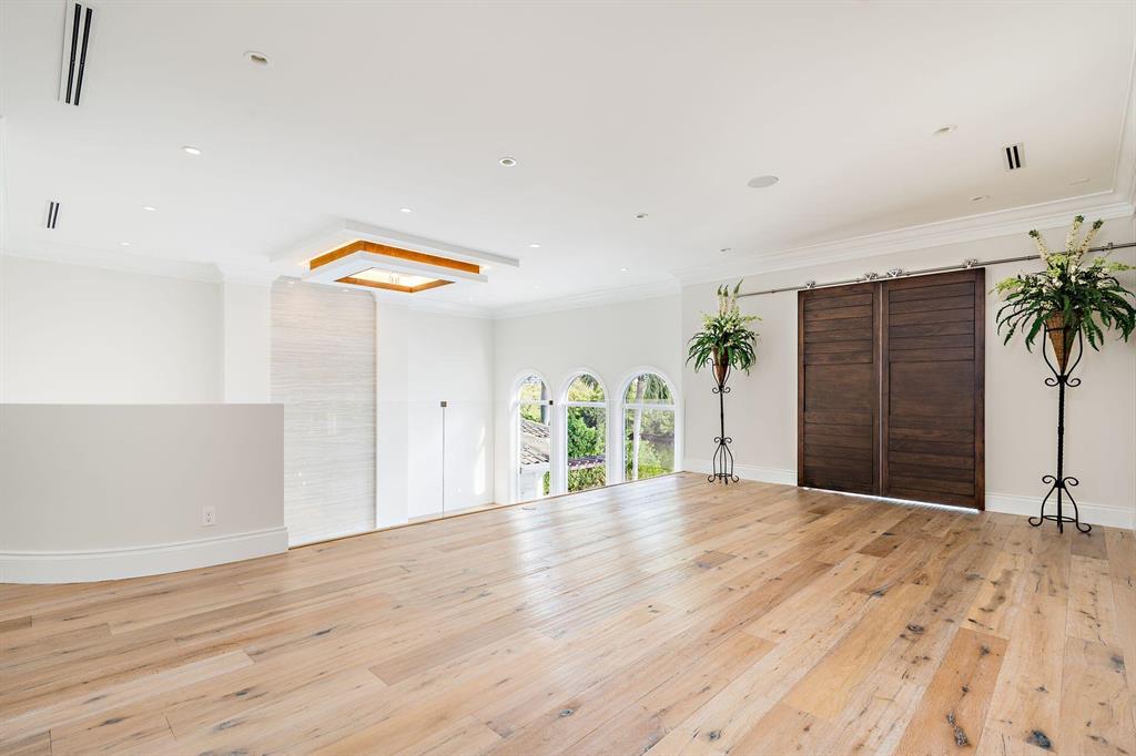 HARBOUR ISLES - Residential