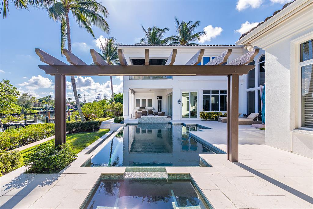 HARBOUR ISLES - Residential