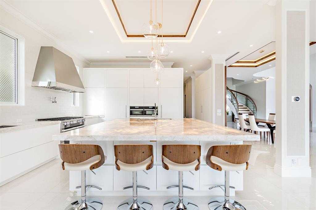 HARBOUR ISLES - Residential