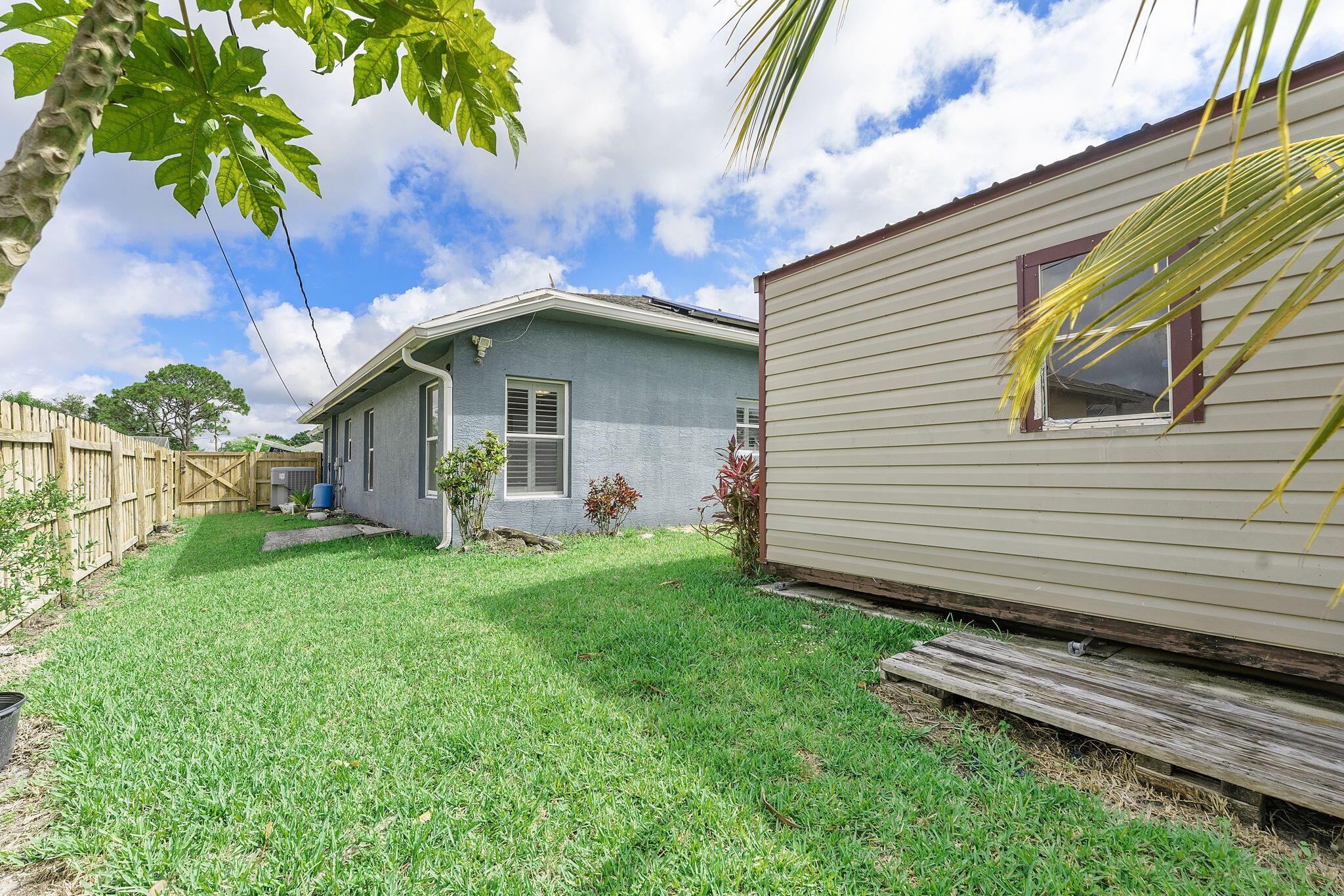 PORT ST LUCIE SECTION 13 - Residential