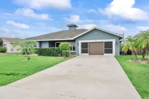 114 SW Grimaldo Terrace, Port St Lucie, FL MLS: R11091036