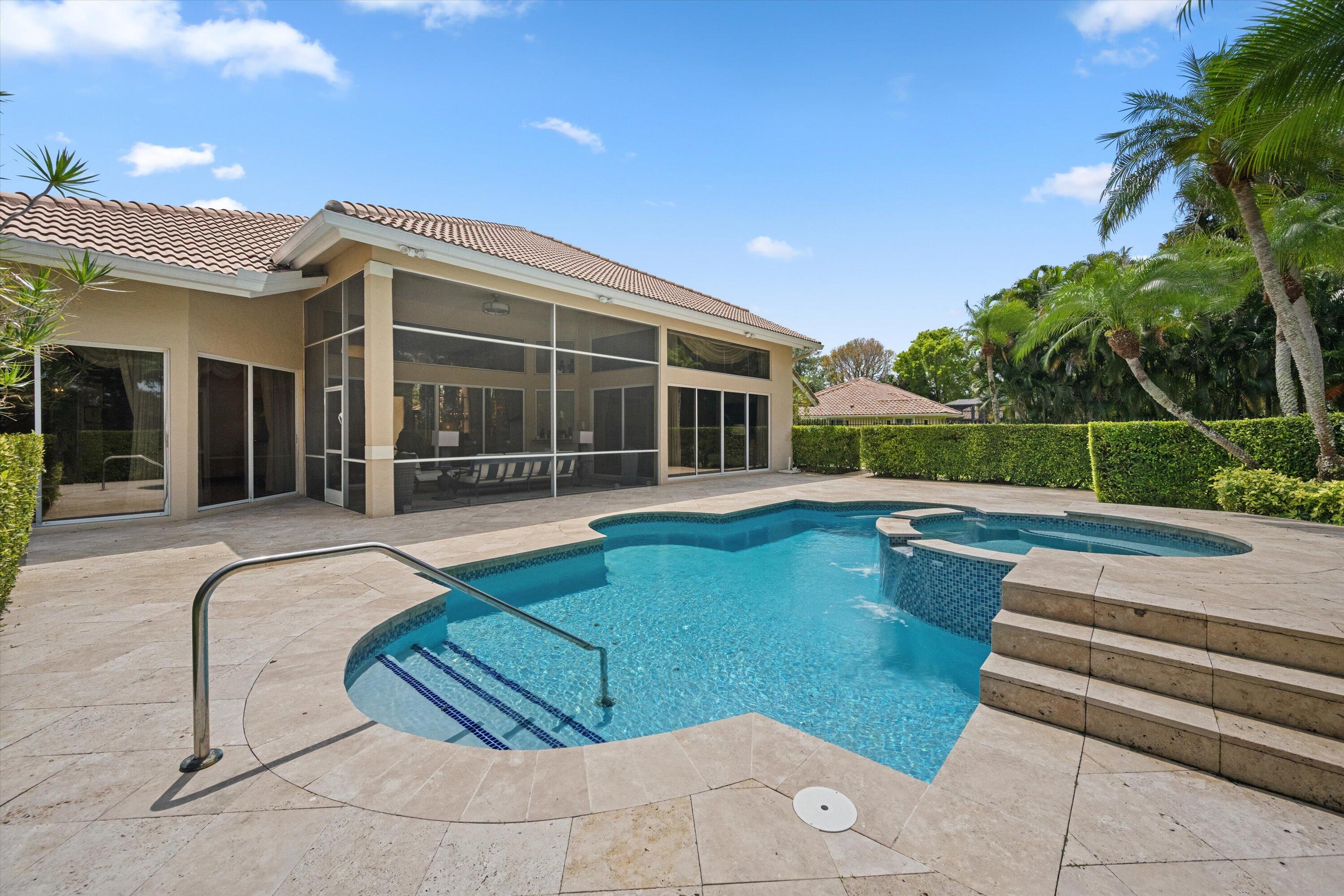 1697 Mayacoo Lakes Boulevard
