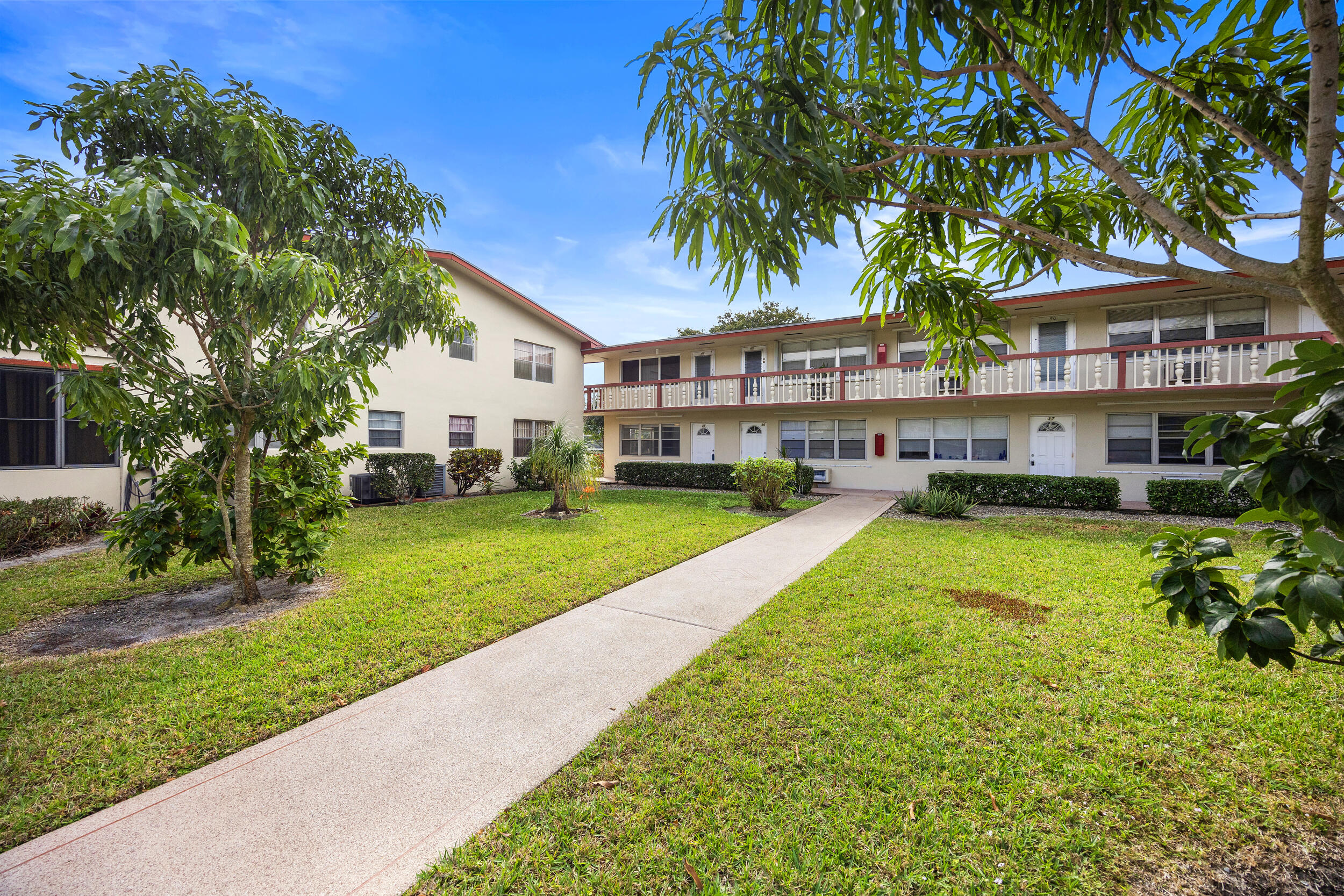 SUSSEX CONDO - Residential