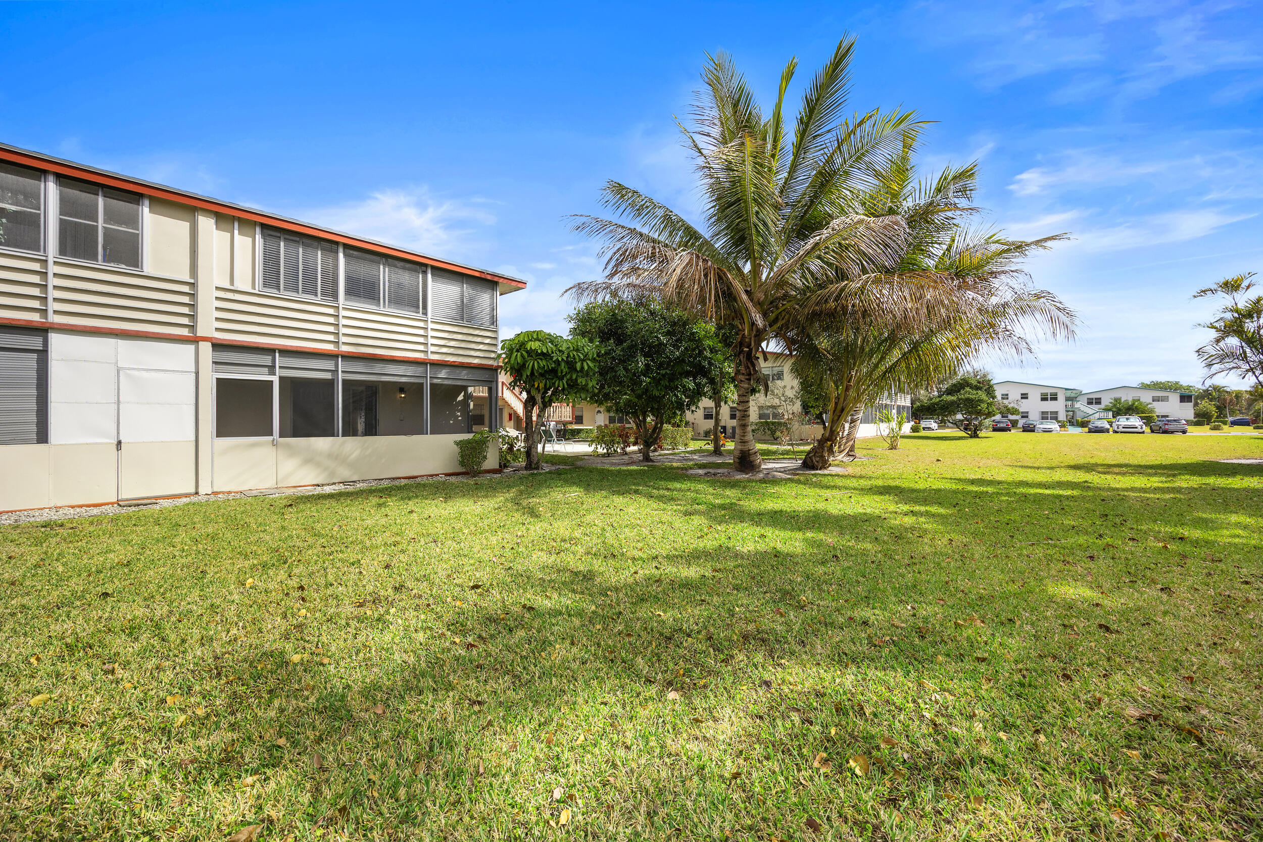 SUSSEX CONDO - Residential