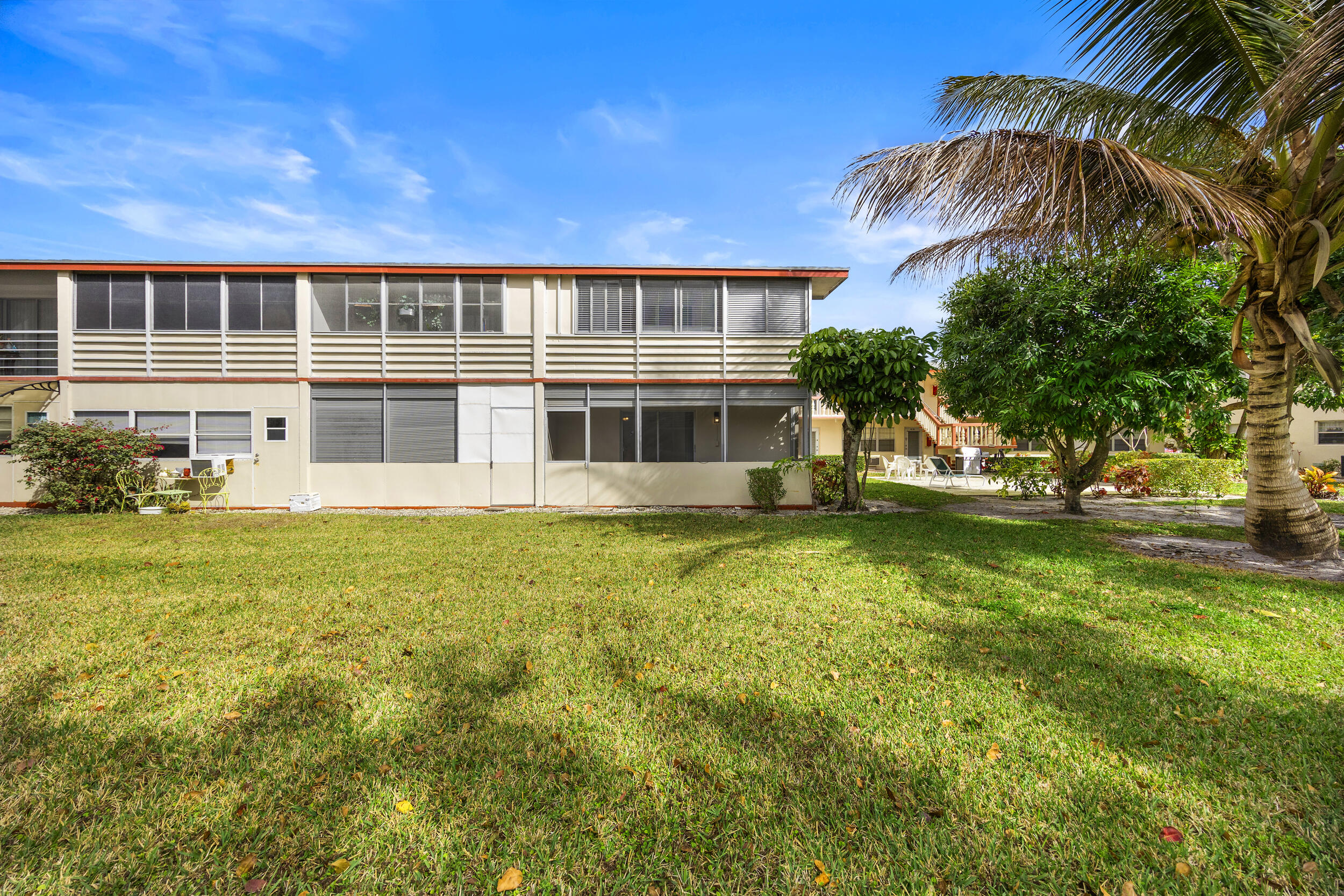 SUSSEX CONDO - Residential