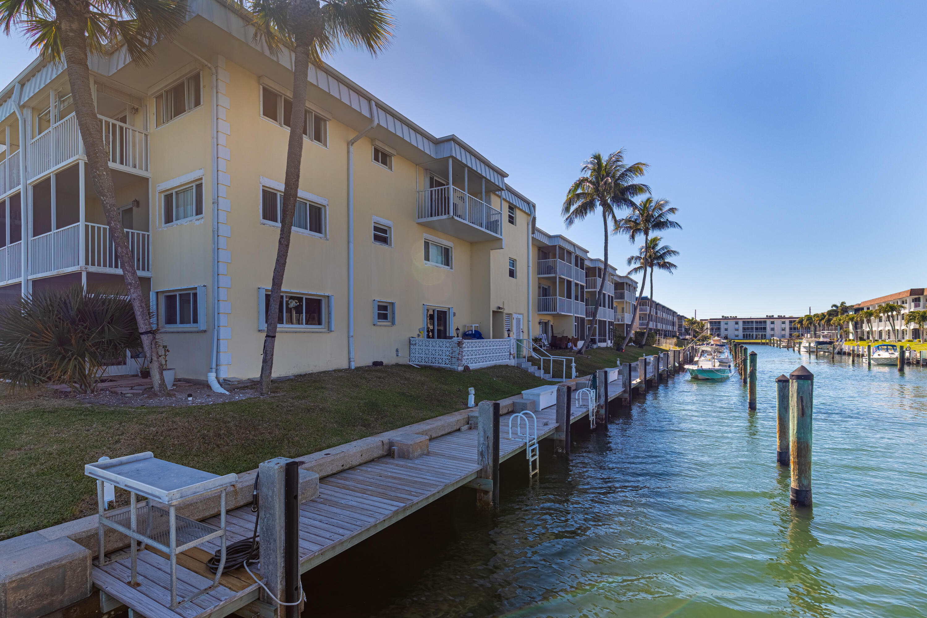 LAKE COLONY APTS ONE INC - Residential