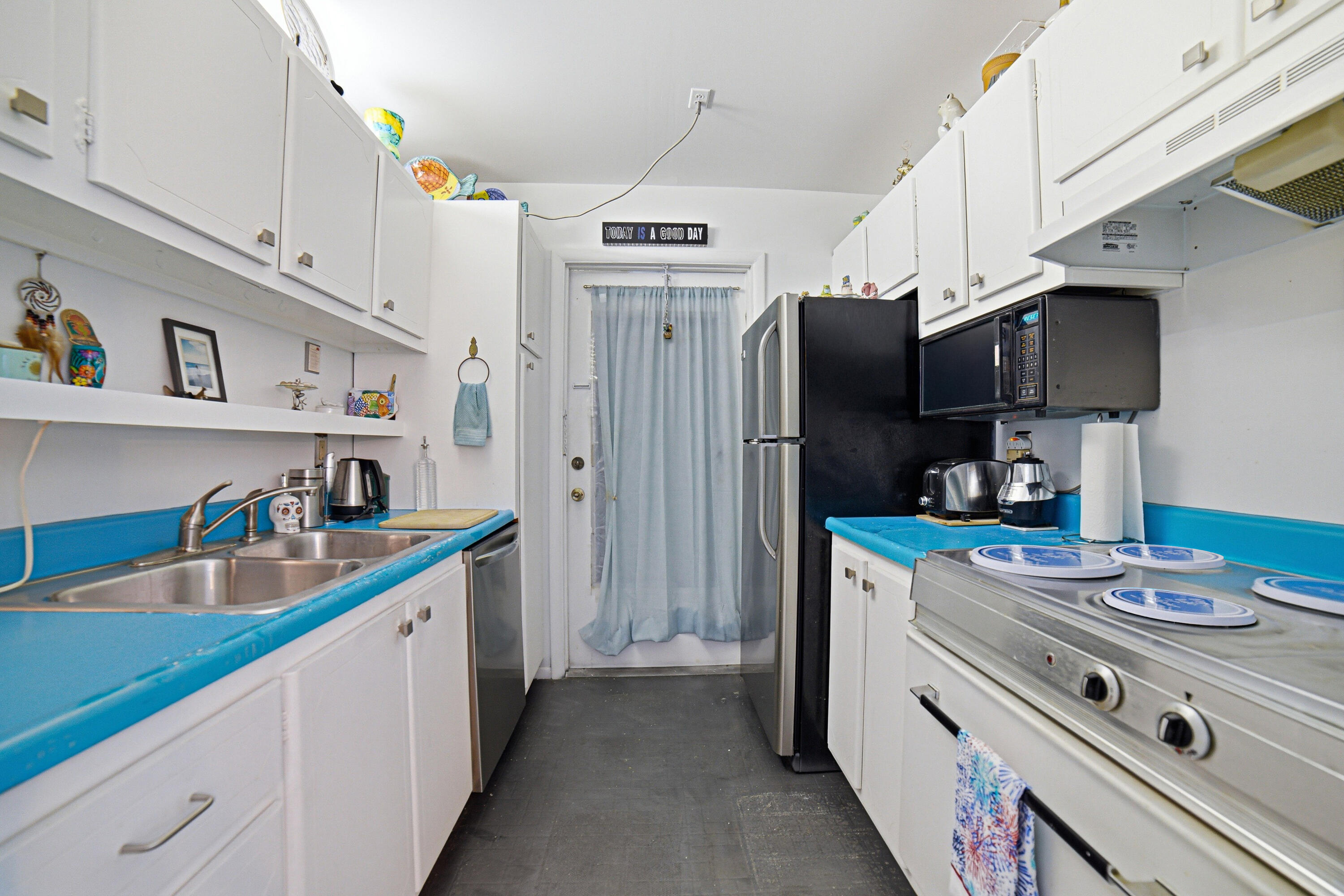 LAKE COLONY APTS ONE INC - Residential