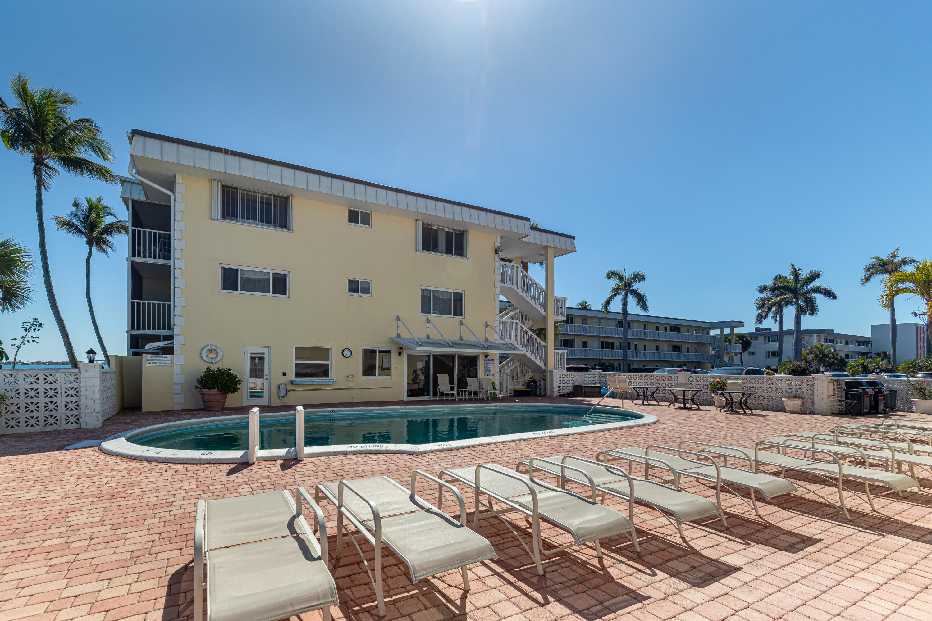 LAKE COLONY APTS ONE INC - Residential