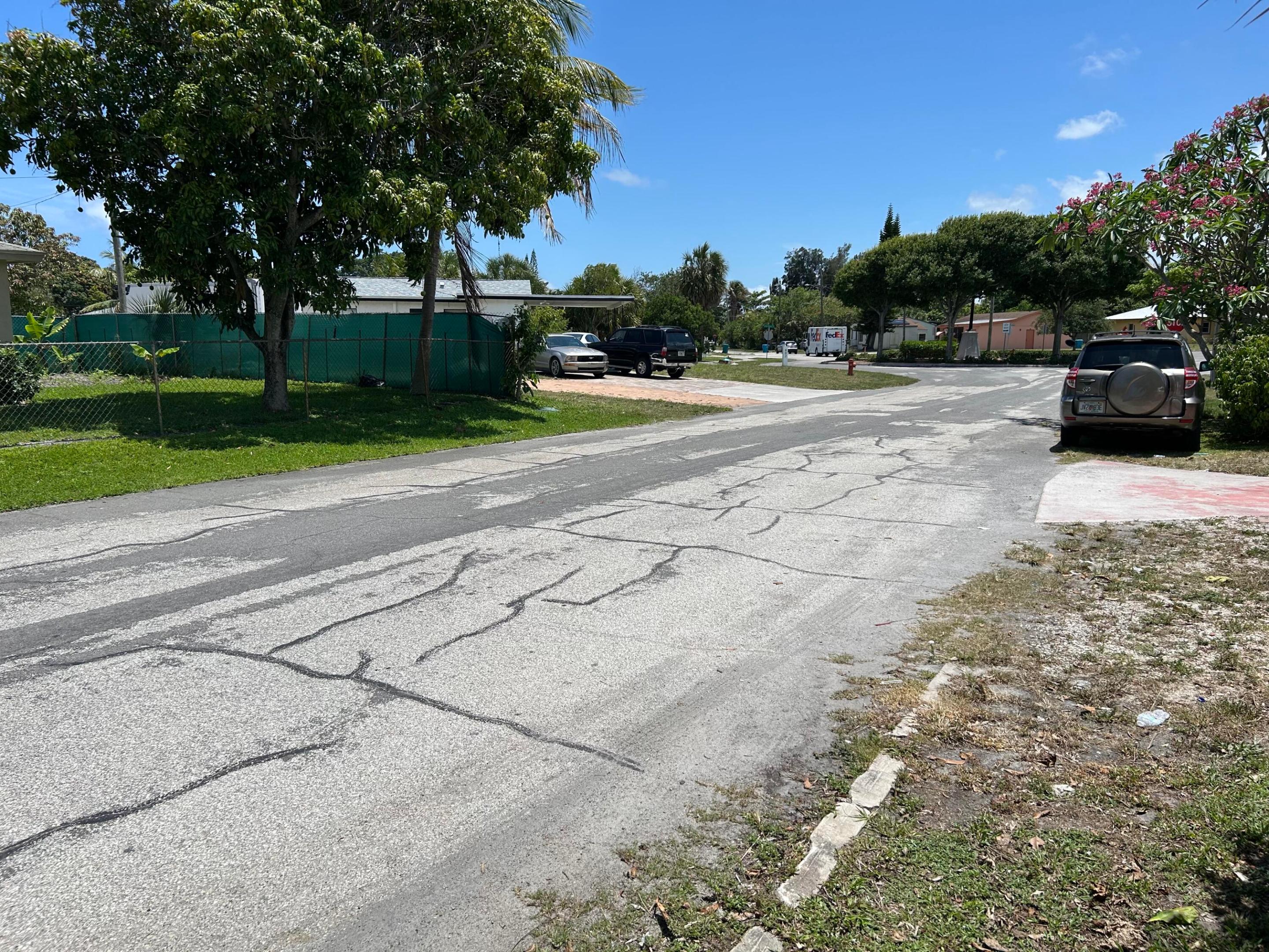 BOYNTON HILLS - Residential Lease