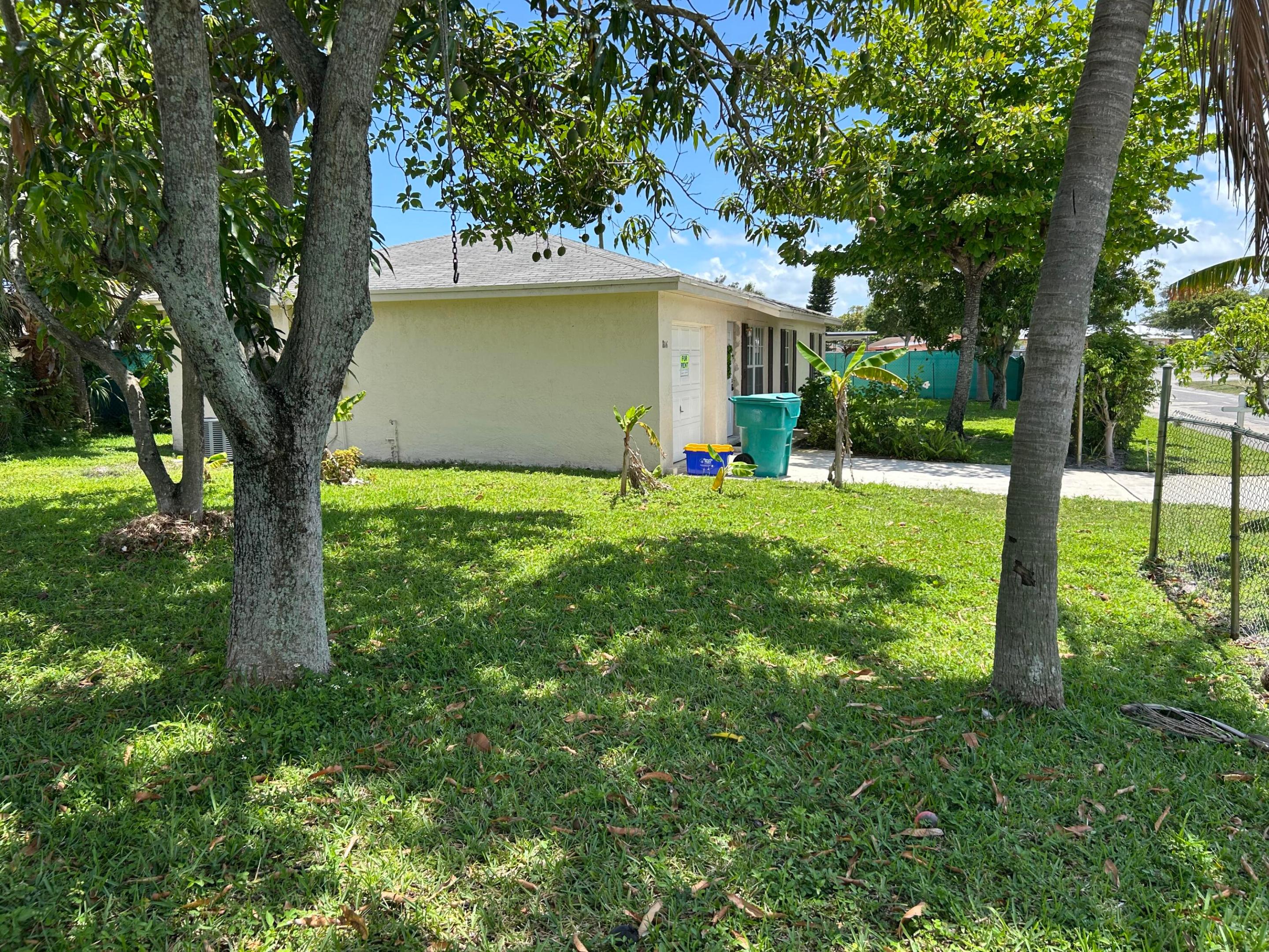 BOYNTON HILLS - Residential Lease