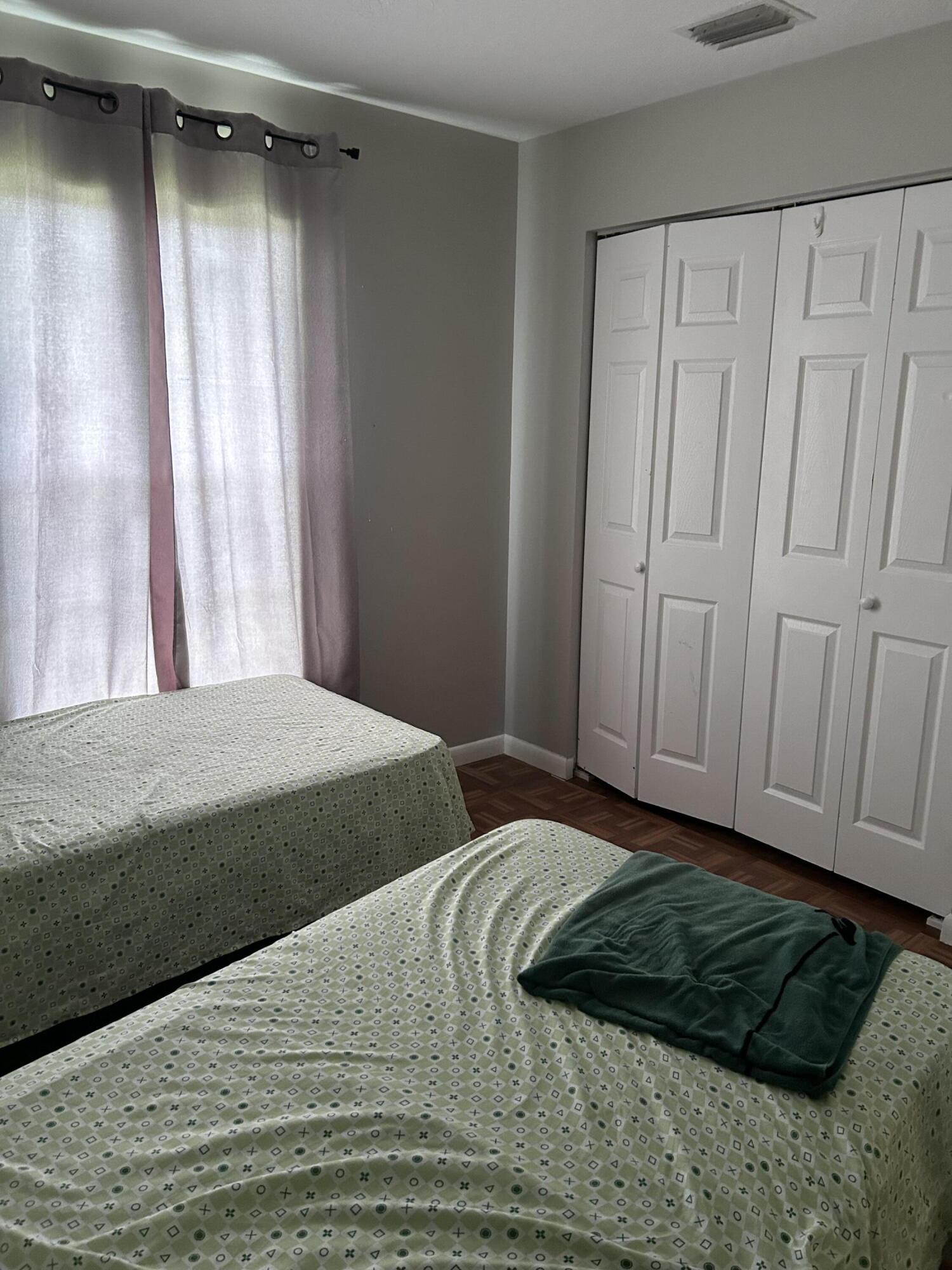 BOYNTON HILLS - Residential Lease