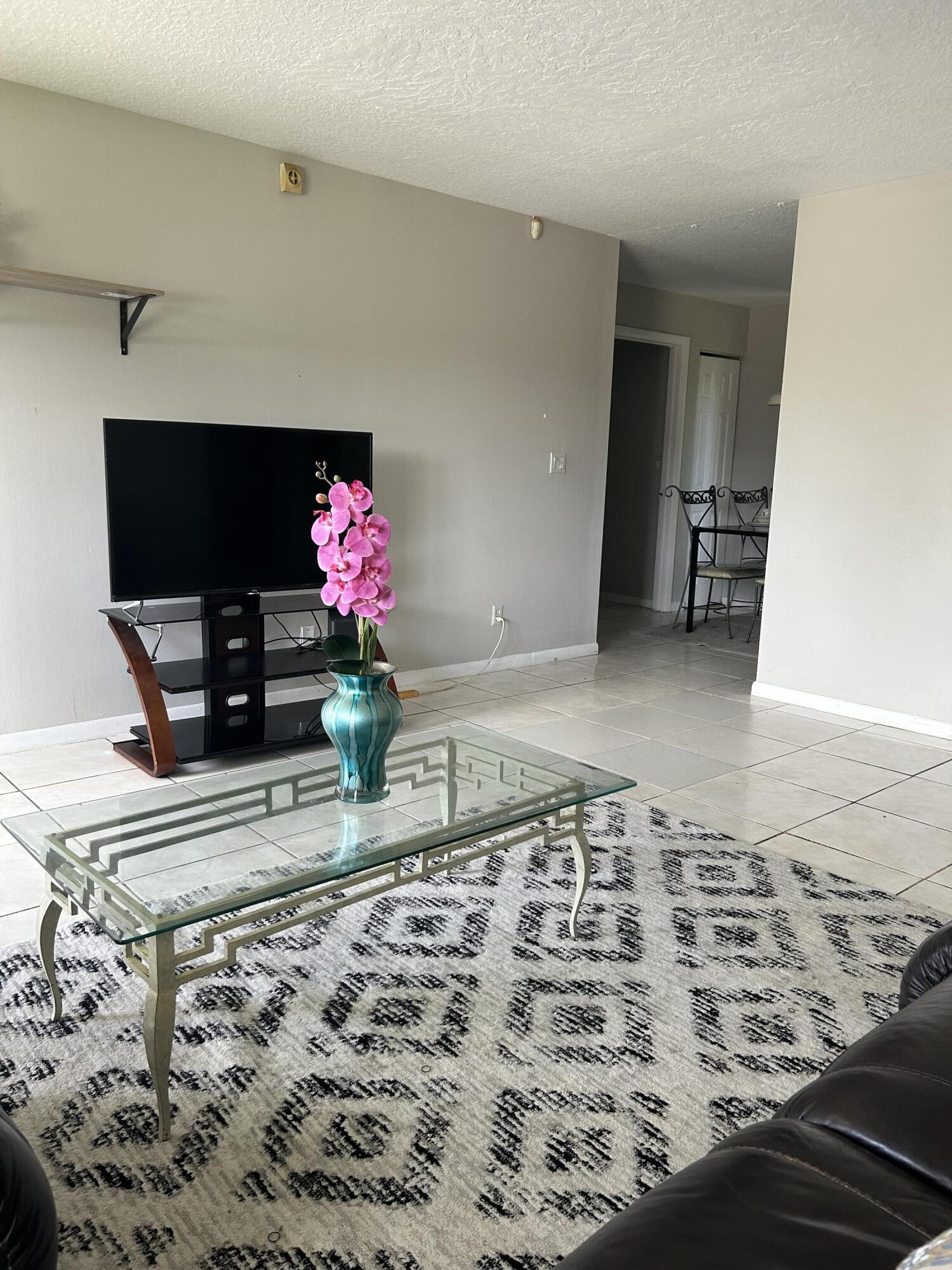 BOYNTON HILLS - Residential Lease