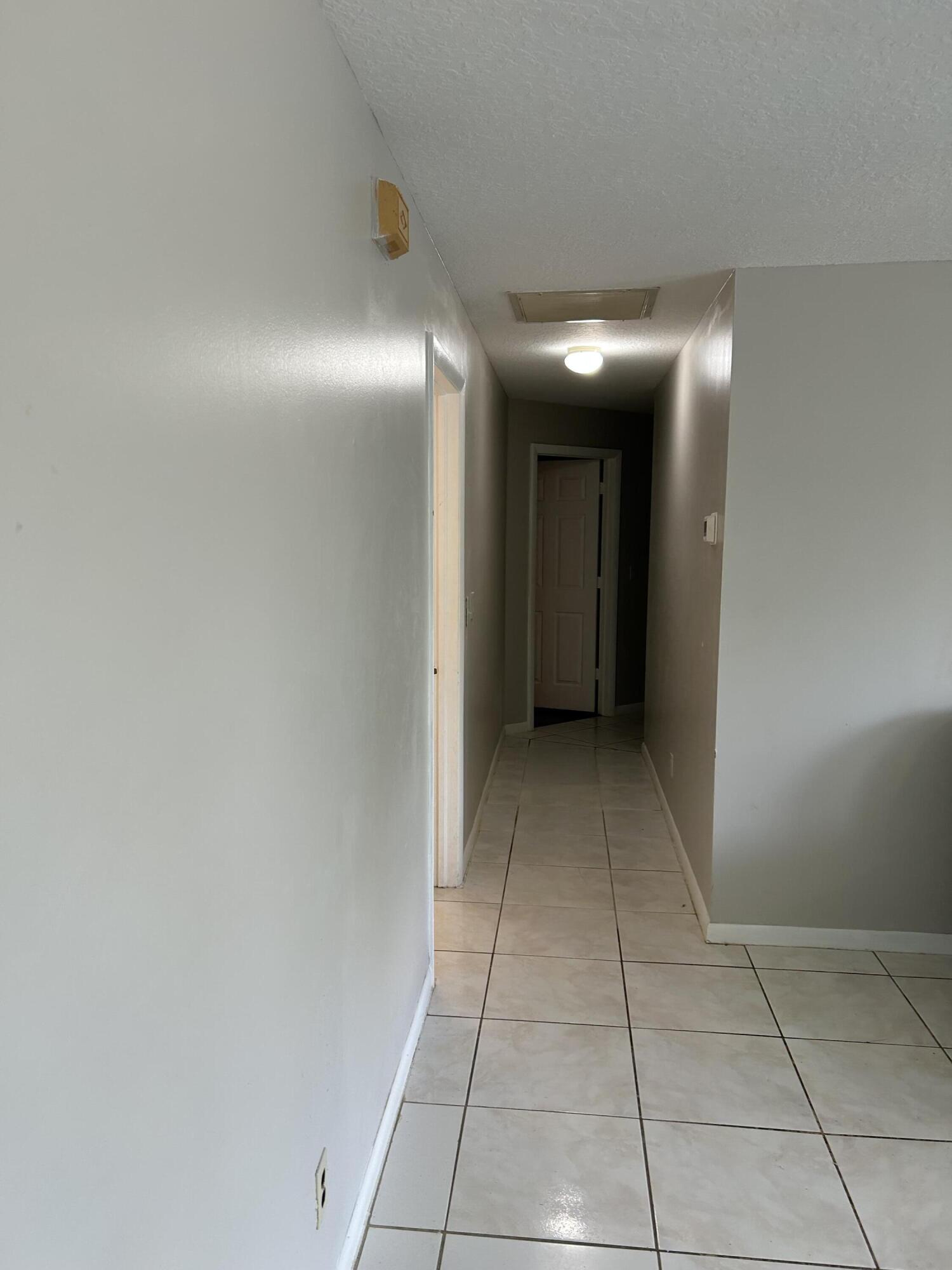 BOYNTON HILLS - Residential Lease