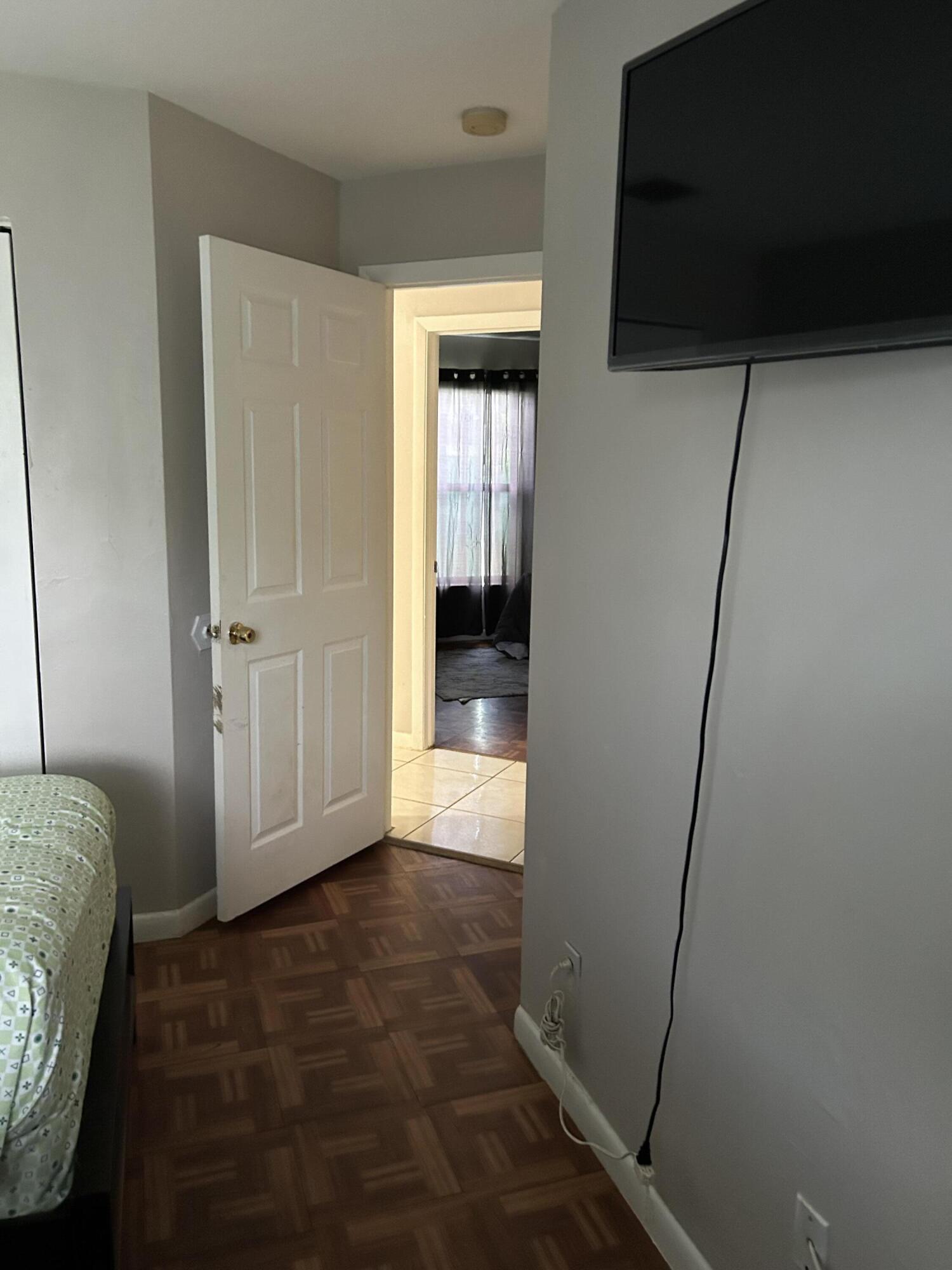 BOYNTON HILLS - Residential Lease