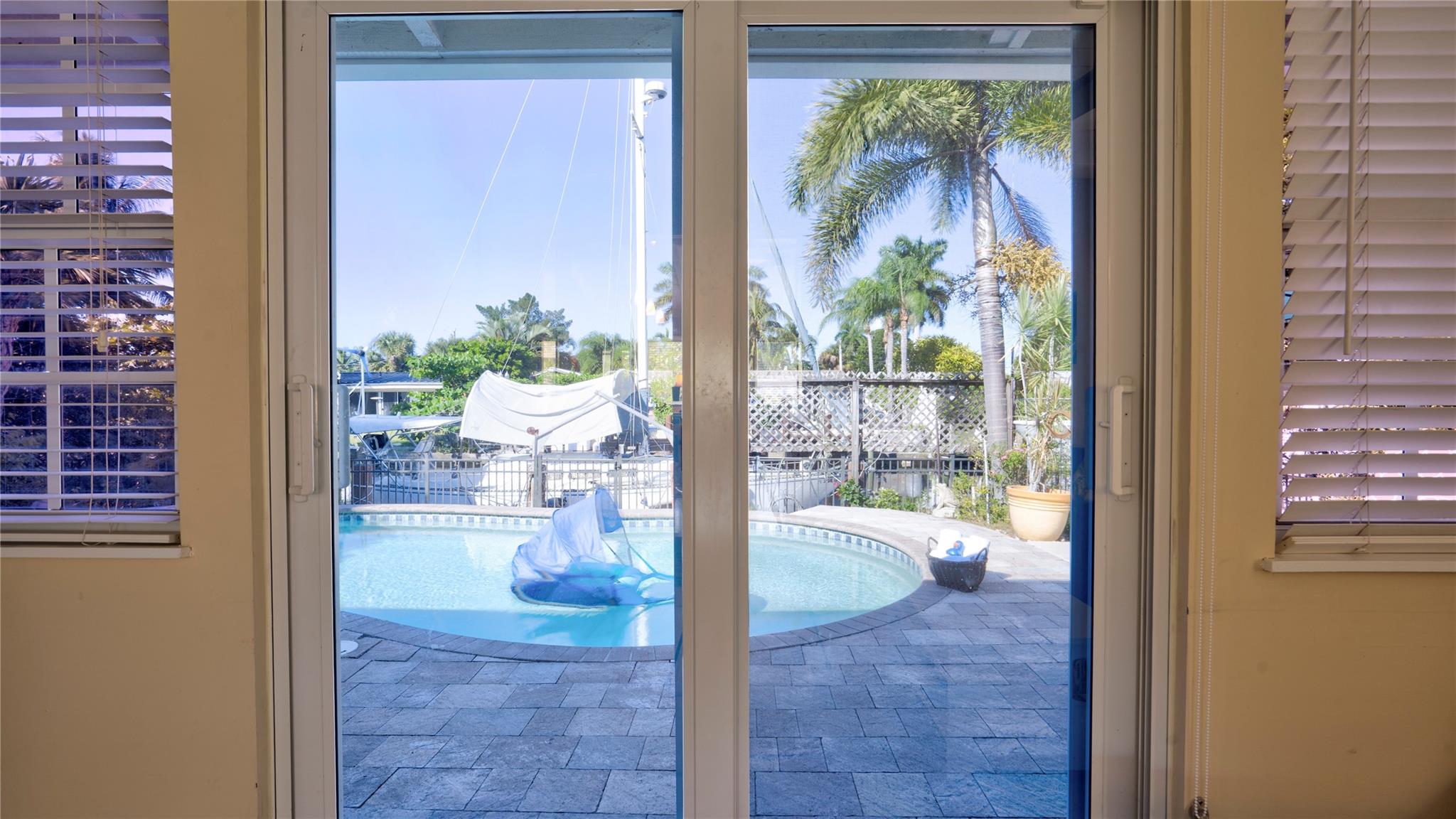 Lauderdale Isles - Residential