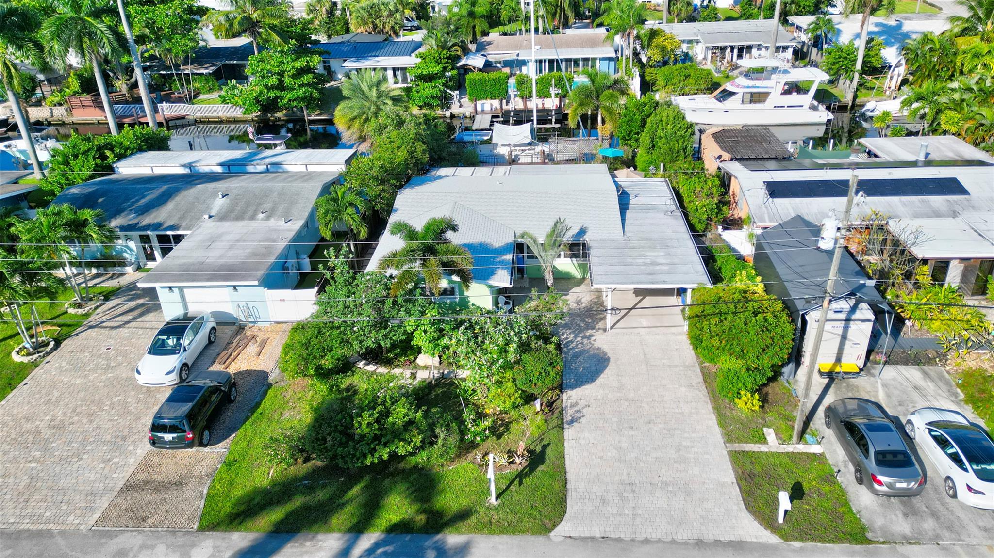 2507 Flamingo Lane