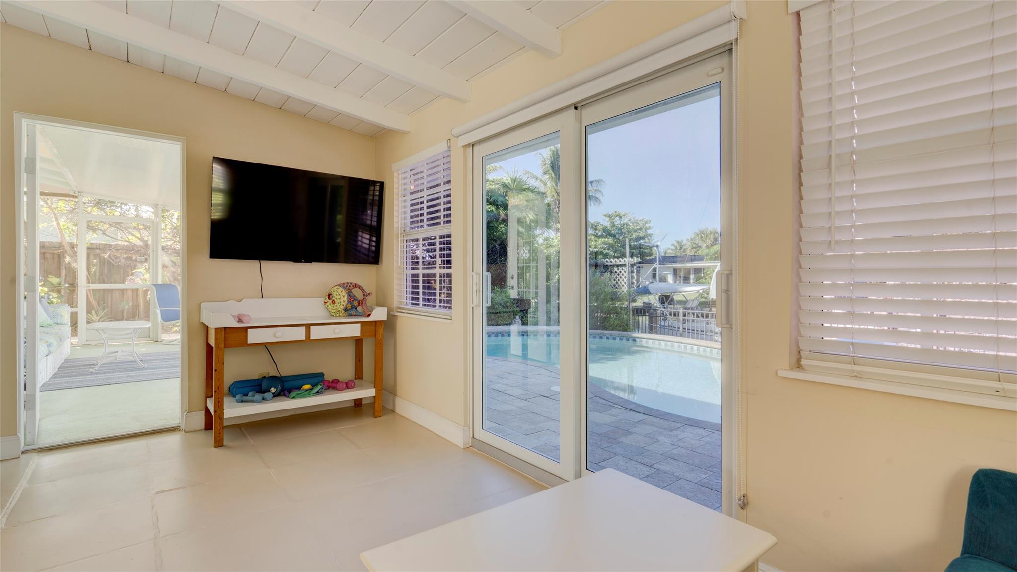 Lauderdale Isles - Residential