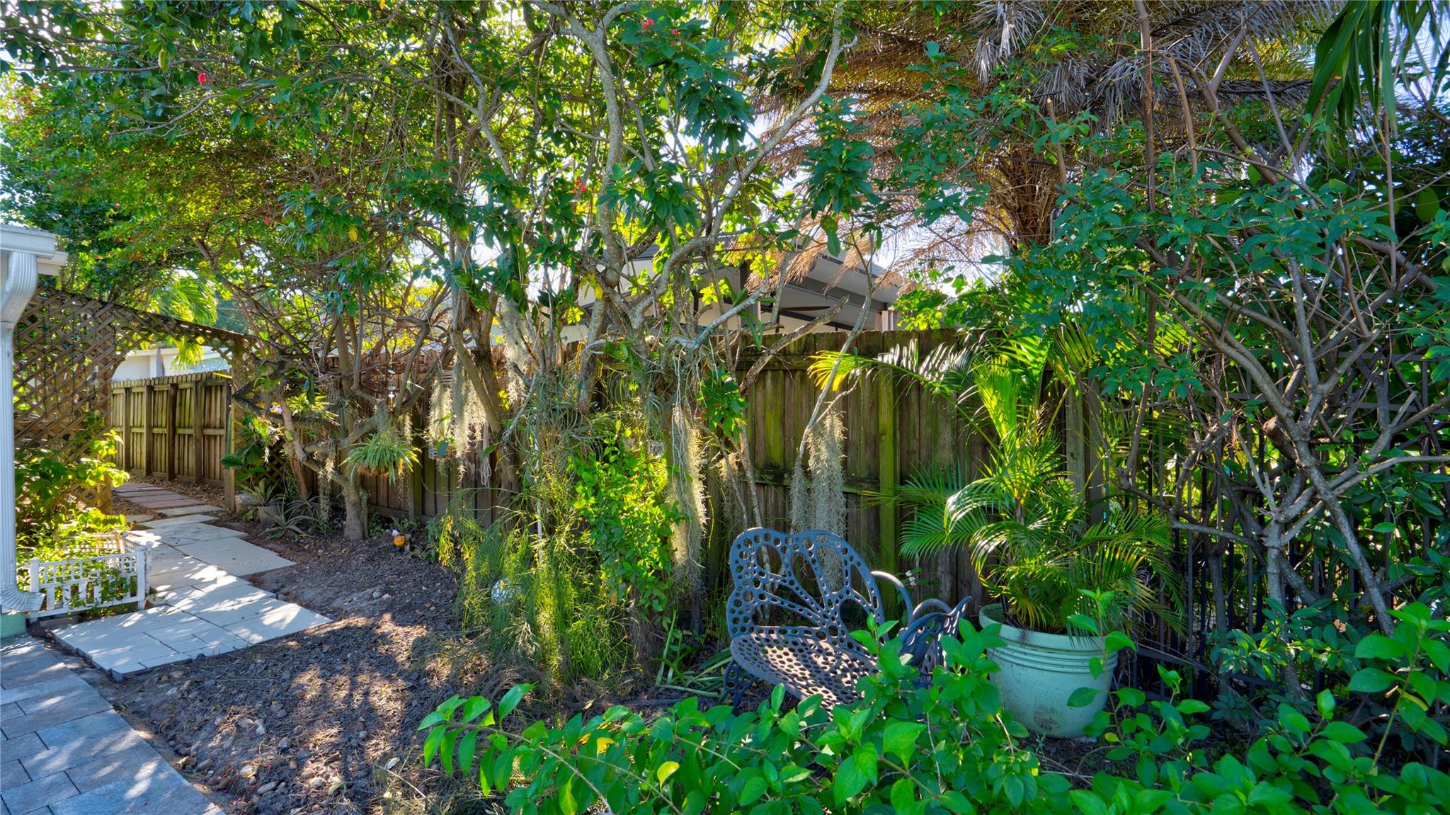 Lauderdale Isles - Residential